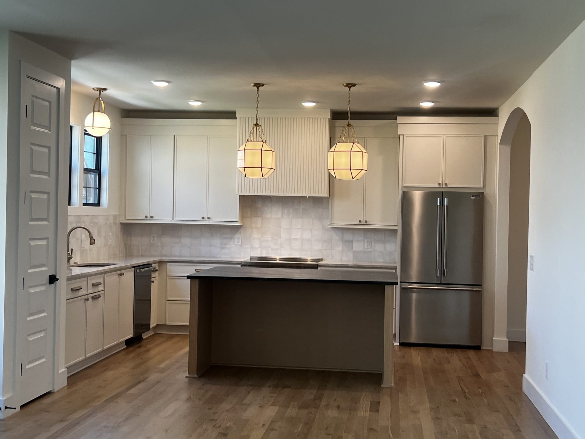 5555 Knob Rd, Nashville, TN 37209 5555 Knob Rd, Nashville, TN 37209