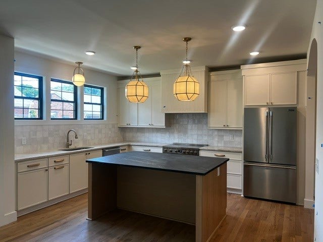 5555 Knob Rd, Nashville, TN 37209 5555 Knob Rd, Nashville, TN 37209