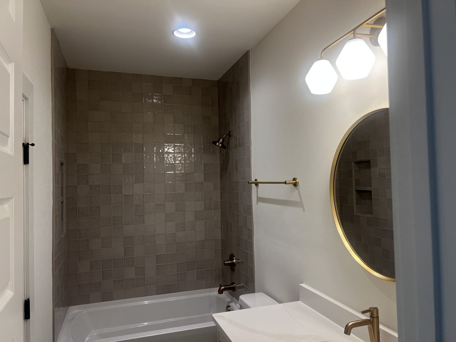 5555 Knob Rd, Nashville, TN 37209 5555 Knob Rd, Nashville, TN 37209
