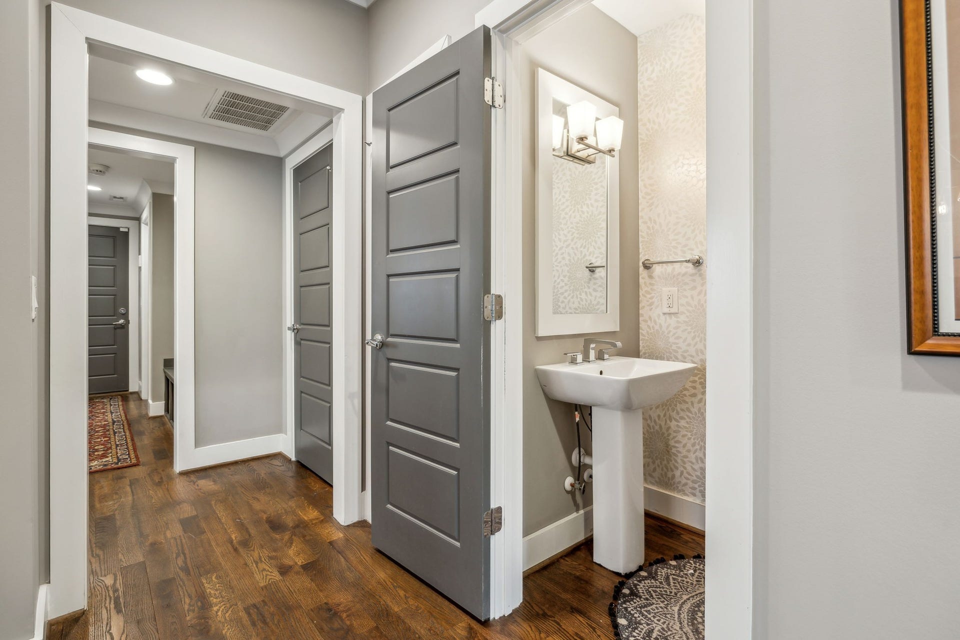 1813 McEwen Ave, Nashville, TN 37206 1813 McEwen Ave, Nashville, TN 37206