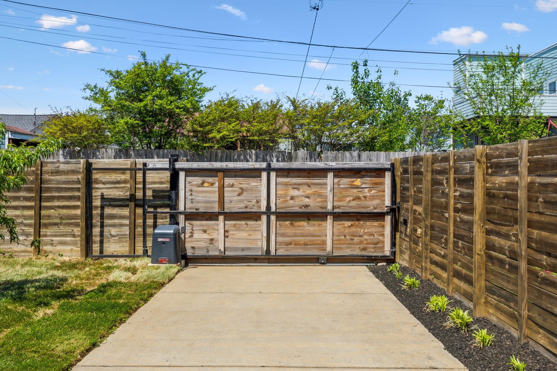 1813 McEwen Ave, Nashville, TN 37206 1813 McEwen Ave, Nashville, TN 37206