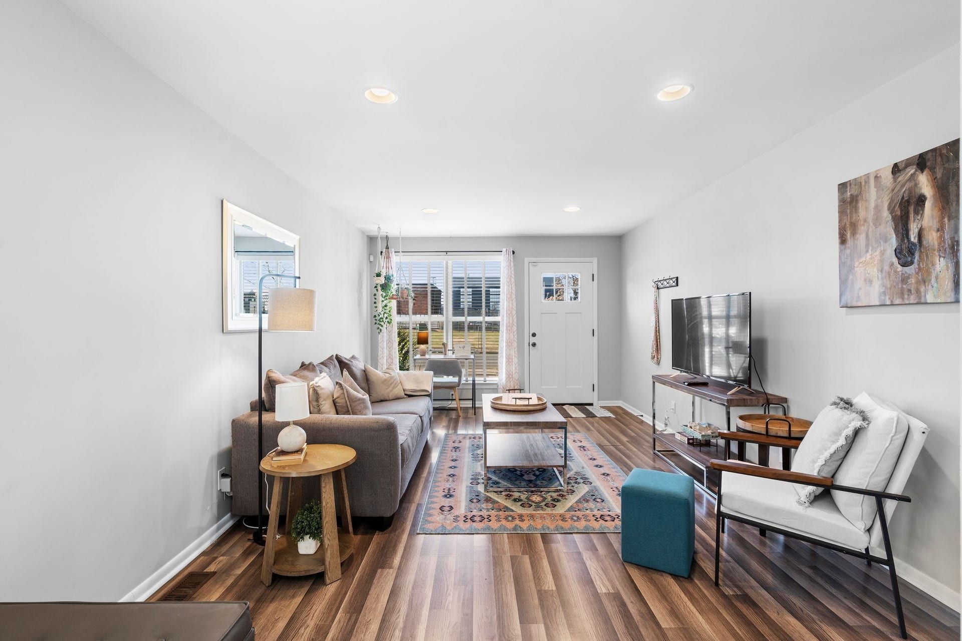 1122 2nd Ave S, Nashville, TN 37210 1122 2nd Ave S, Nashville, TN 37210