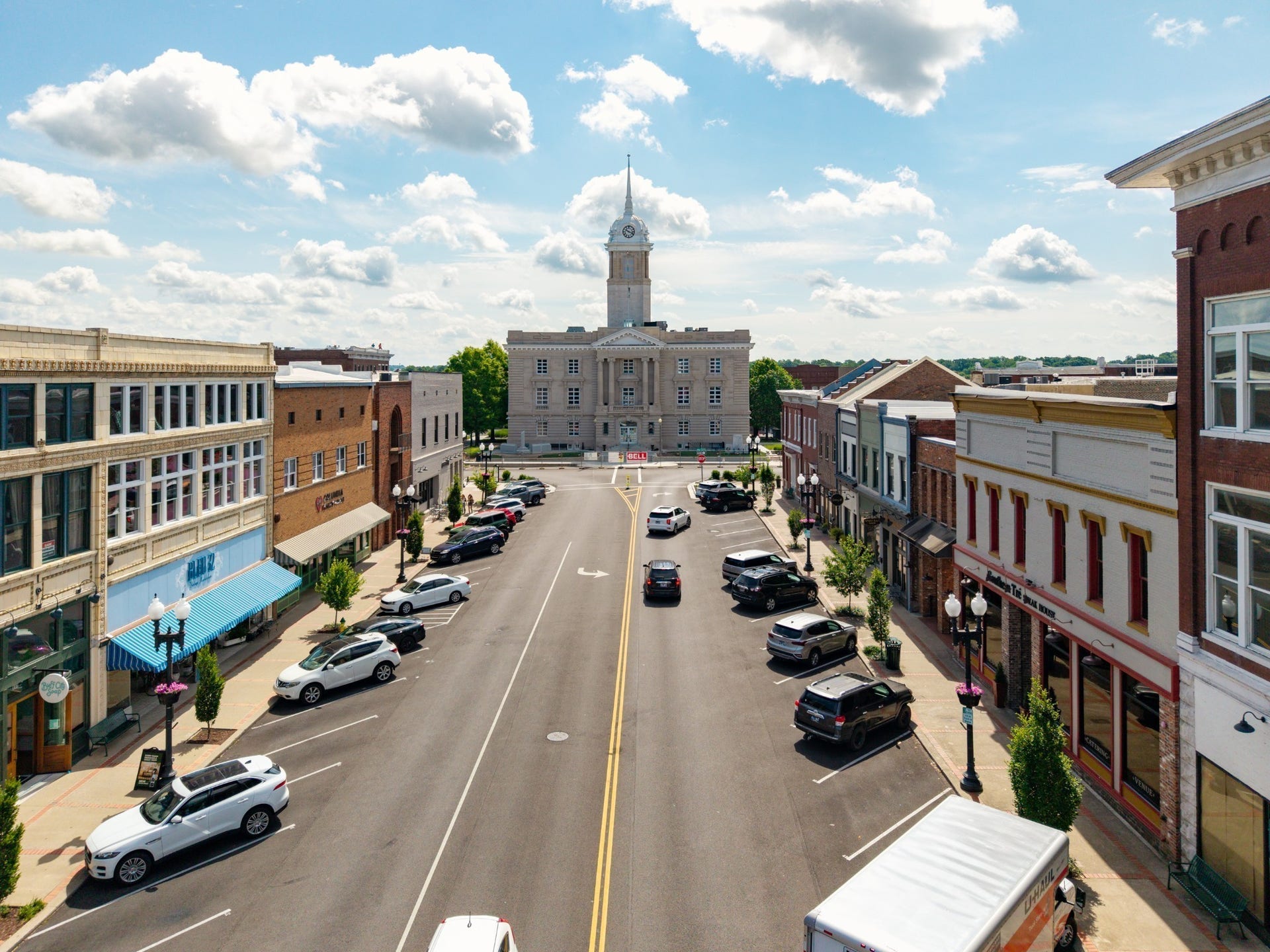 766 Caddy Xing, Columbia, TN 38401 Just minutes from our Historic Downtown square with shopping and dining!