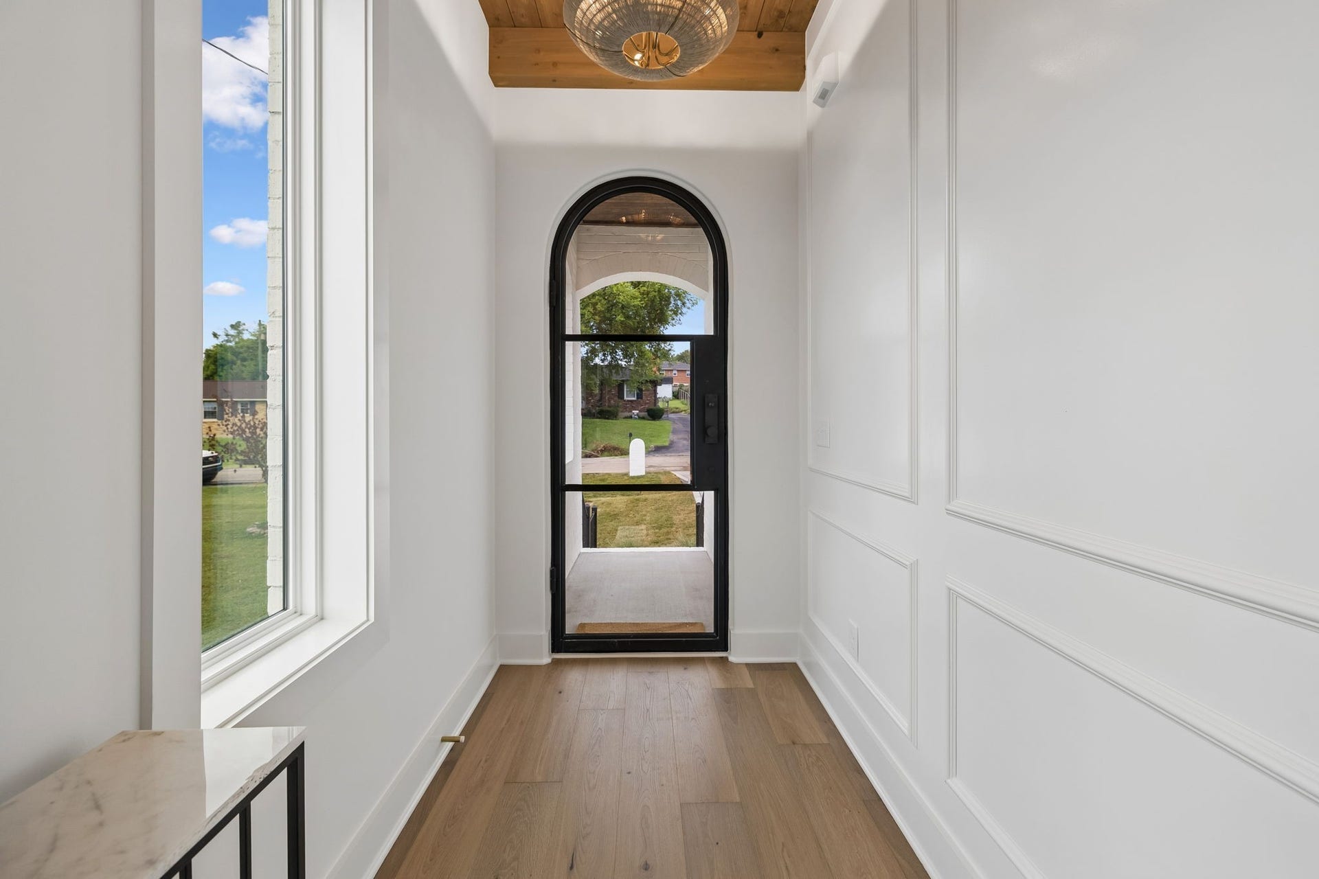 6413 Ranchero Dr, #B, Nashville, TN 37209 Iron Glass Front door