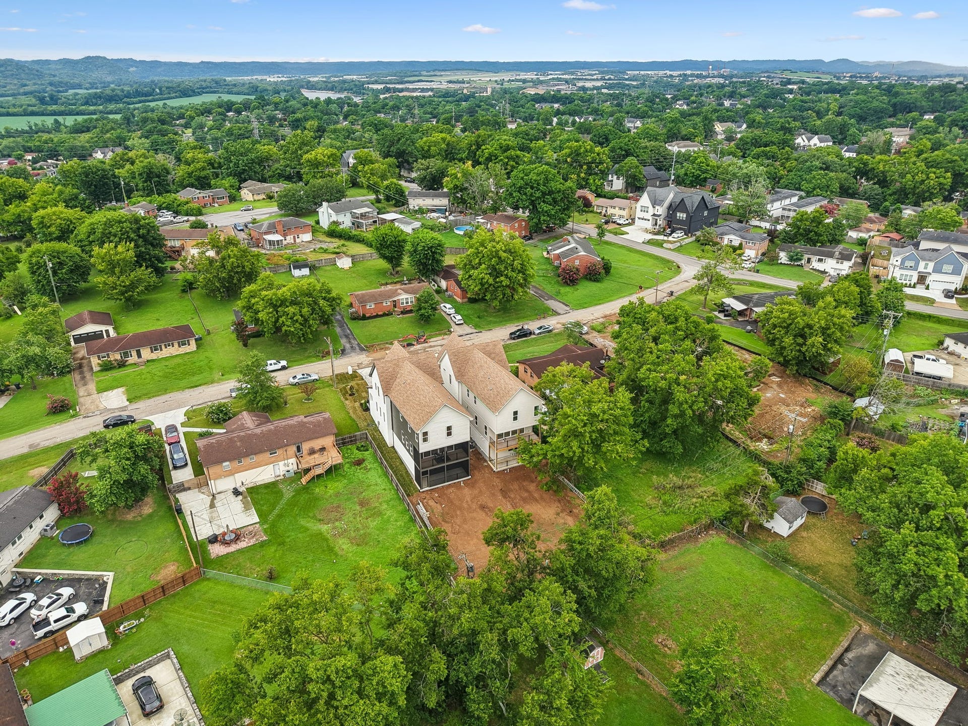 6413 Ranchero Dr, #B, Nashville, TN 37209 6413 Ranchero Dr, #B, Nashville, TN 37209