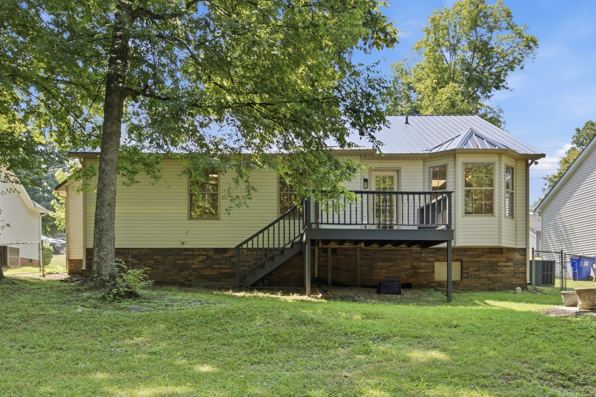 208 Valley Dr, Columbia, TN 38401 208 Valley Dr, Columbia, TN 38401