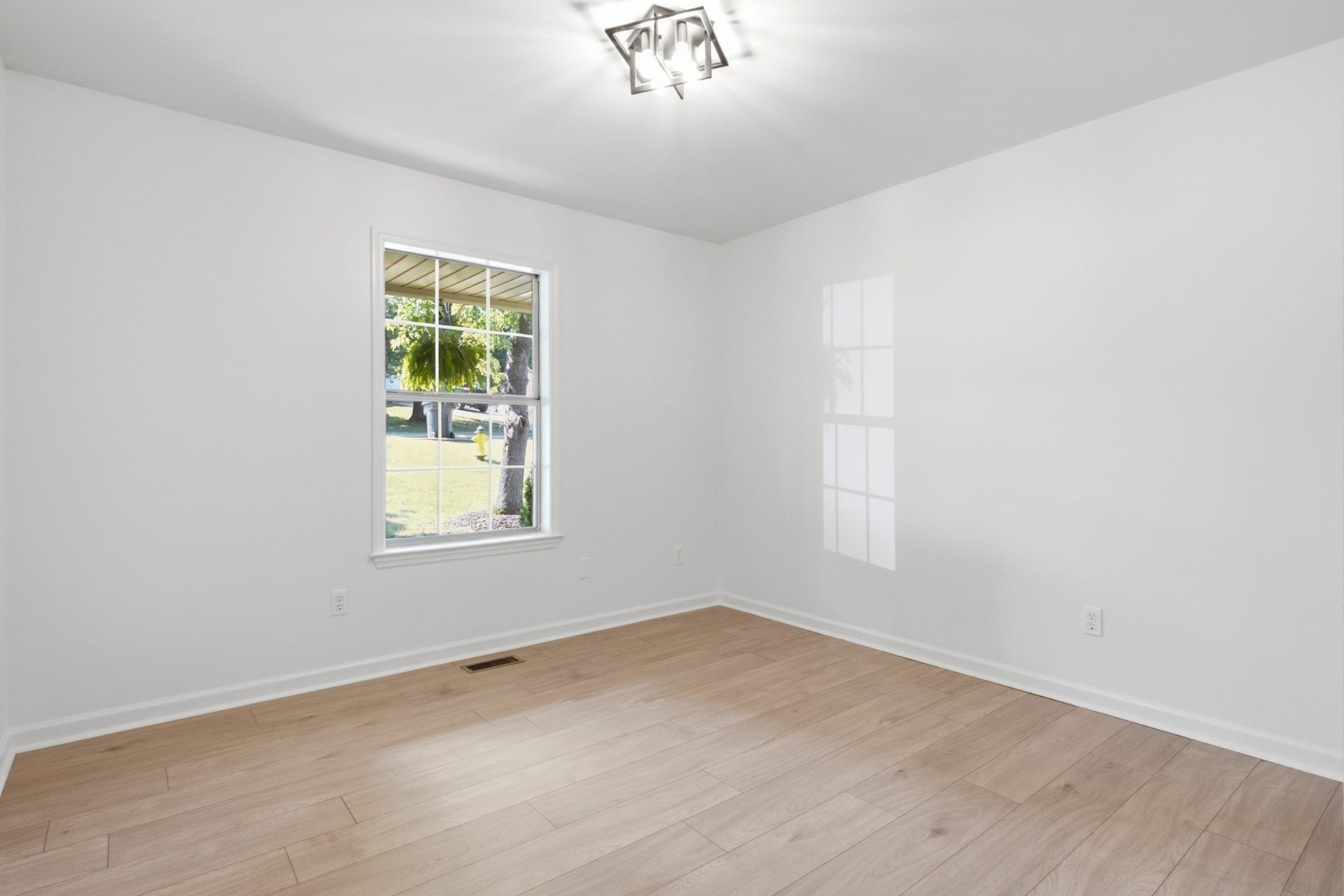 208 Valley Dr, Columbia, TN 38401 208 Valley Dr, Columbia, TN 38401