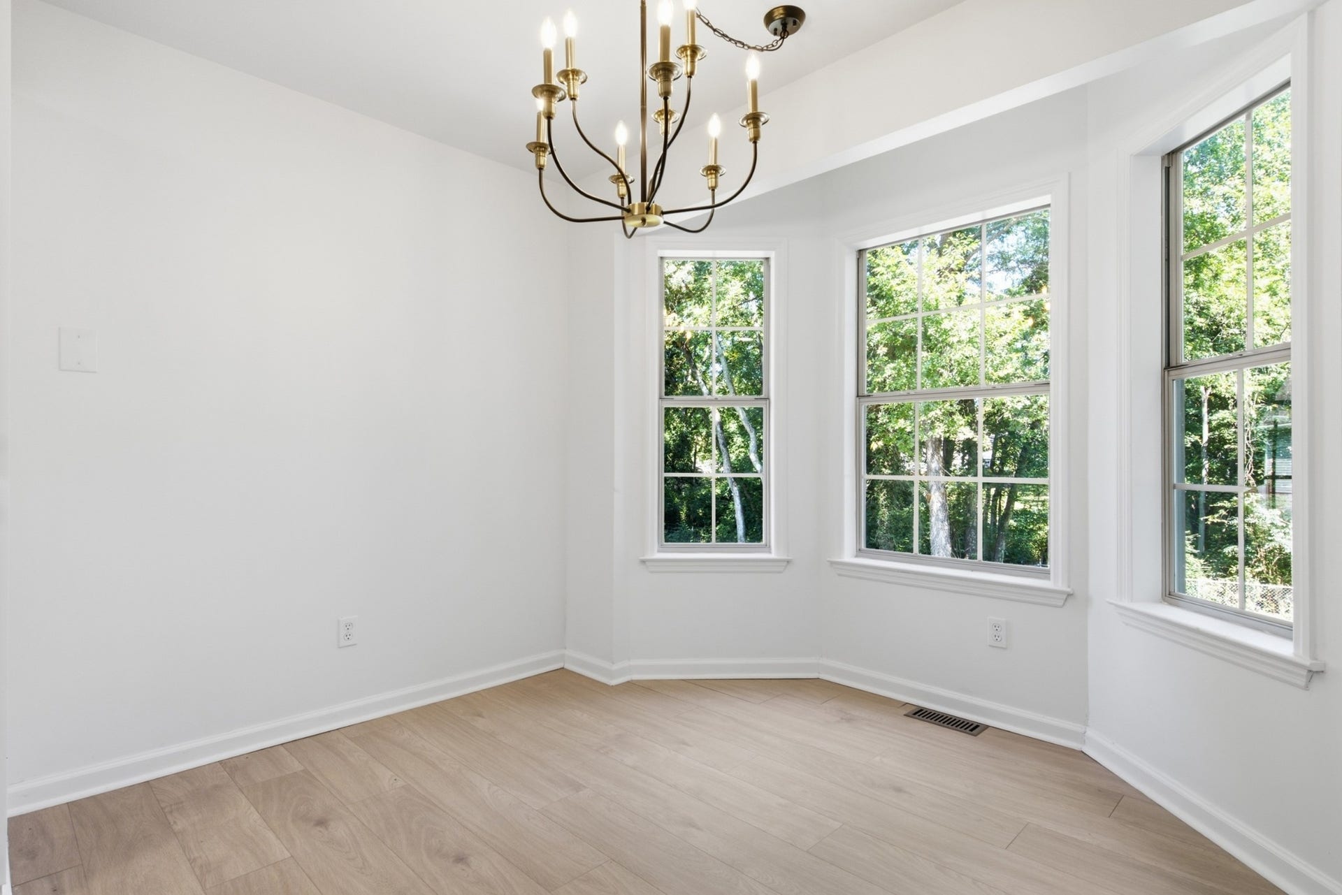 208 Valley Dr, Columbia, TN 38401 208 Valley Dr, Columbia, TN 38401