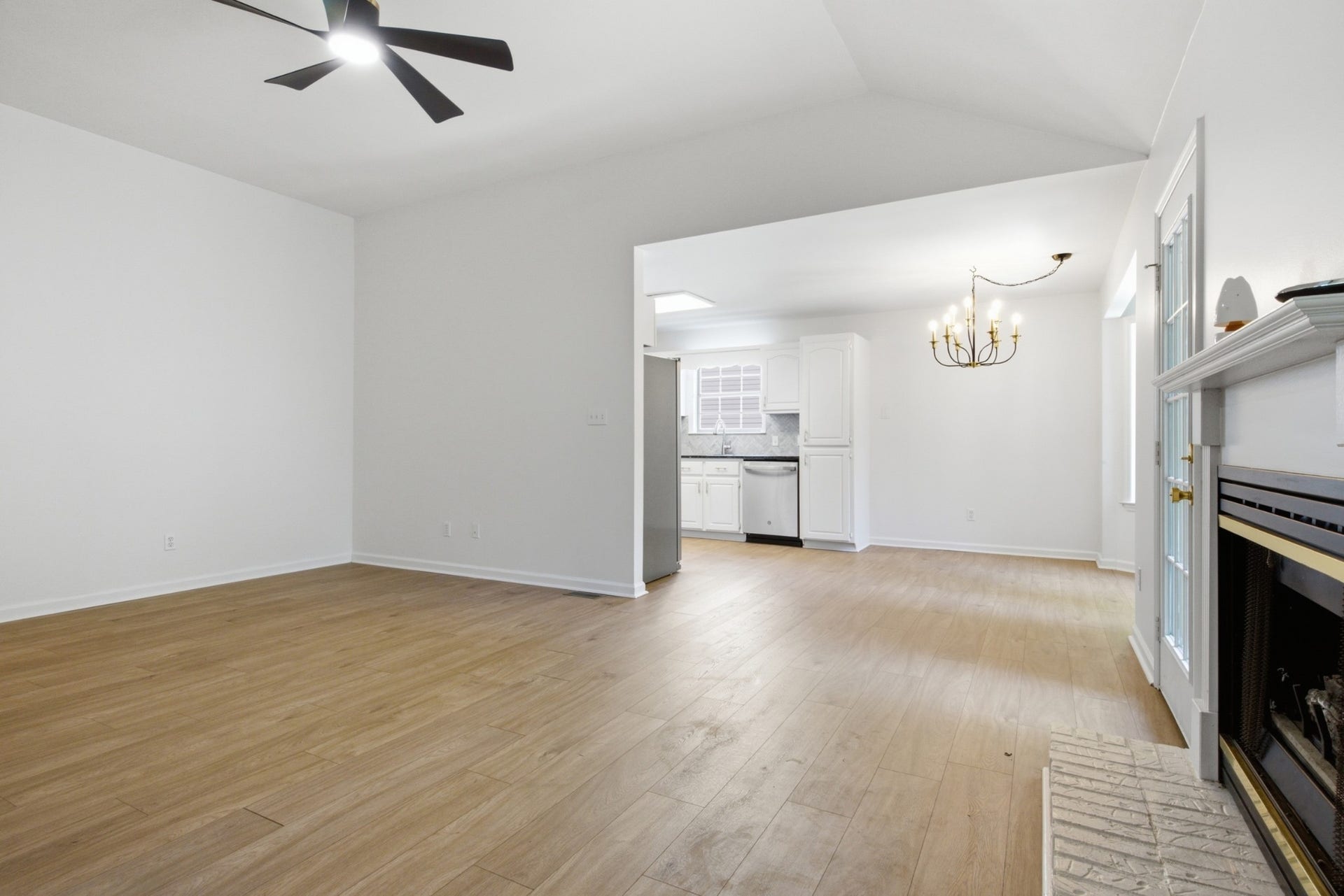 208 Valley Dr, Columbia, TN 38401 208 Valley Dr, Columbia, TN 38401