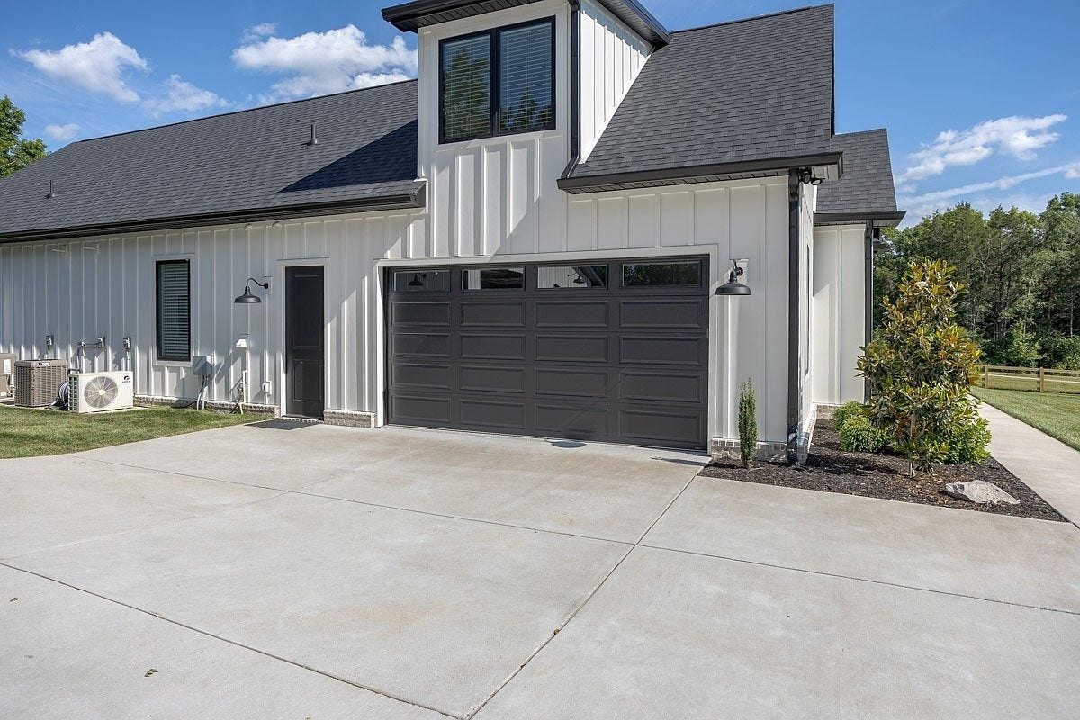 2207 Carpenter Bridge Rd, Columbia, TN 38401 2207 Carpenter Bridge Rd, Columbia, TN 38401