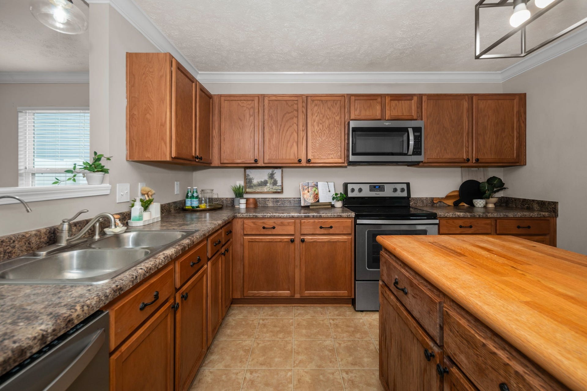 2732 Miranda Dr, Murfreesboro, TN 37128 2732 Miranda Dr, Murfreesboro, TN 37128