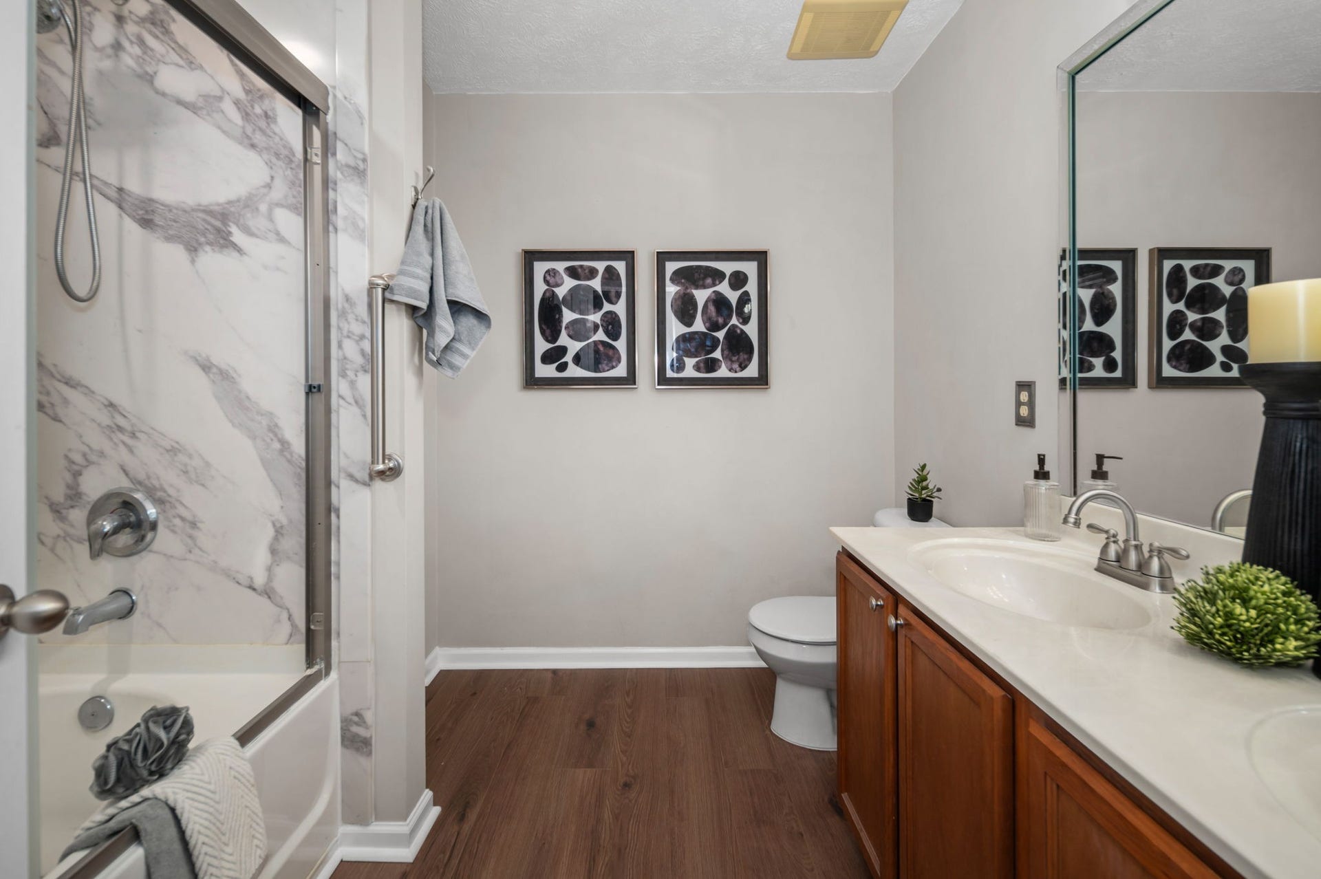 2732 Miranda Dr, Murfreesboro, TN 37128 2732 Miranda Dr, Murfreesboro, TN 37128