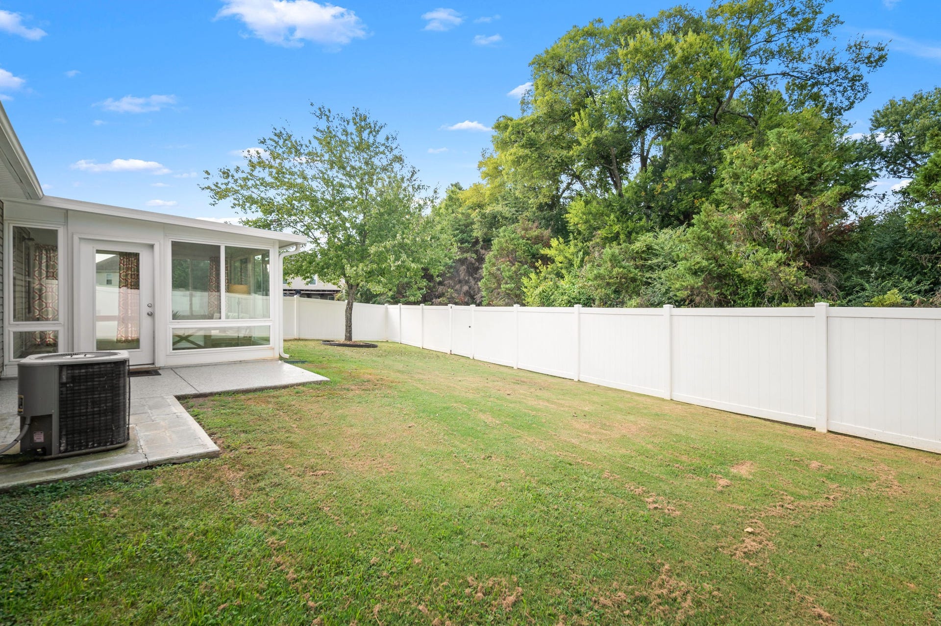 2732 Miranda Dr, Murfreesboro, TN 37128 2732 Miranda Dr, Murfreesboro, TN 37128