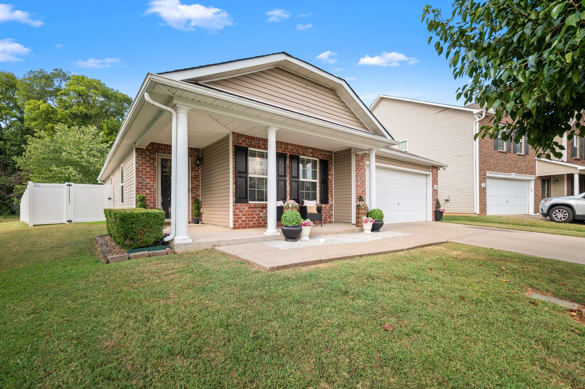 2732 Miranda Dr, Murfreesboro, TN 37128 2732 Miranda Dr, Murfreesboro, TN 37128