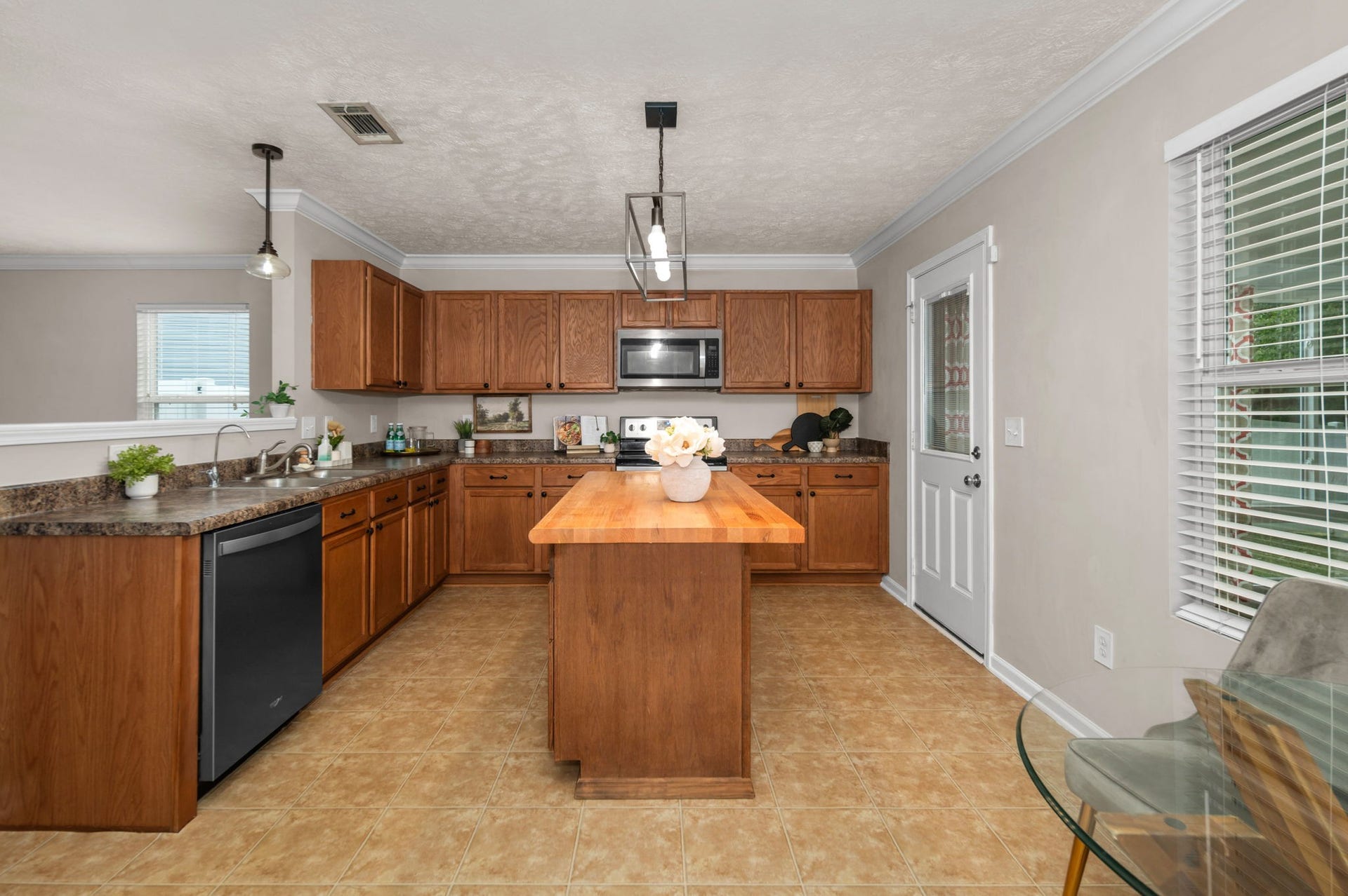2732 Miranda Dr, Murfreesboro, TN 37128 2732 Miranda Dr, Murfreesboro, TN 37128