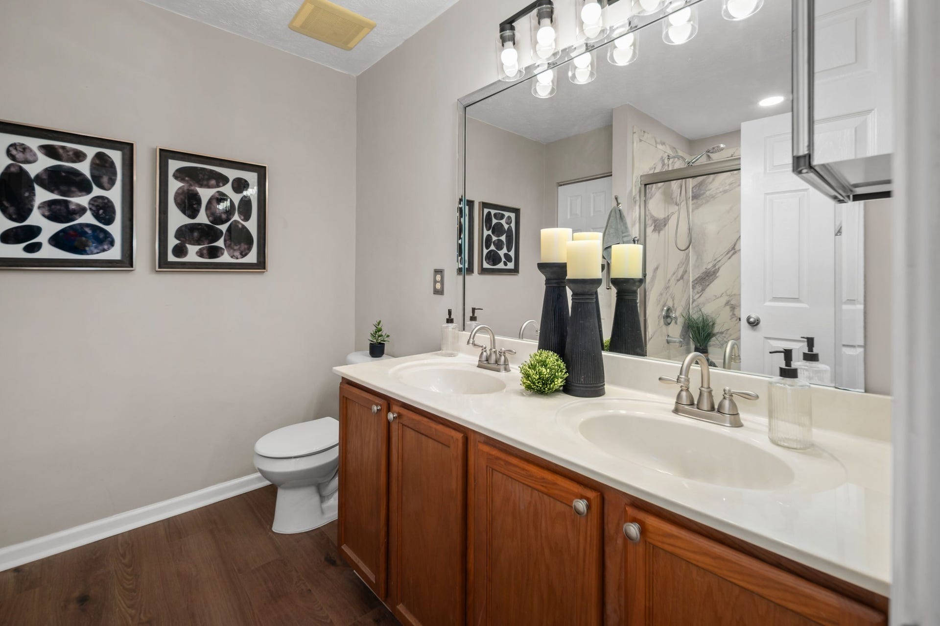 2732 Miranda Dr, Murfreesboro, TN 37128 2732 Miranda Dr, Murfreesboro, TN 37128