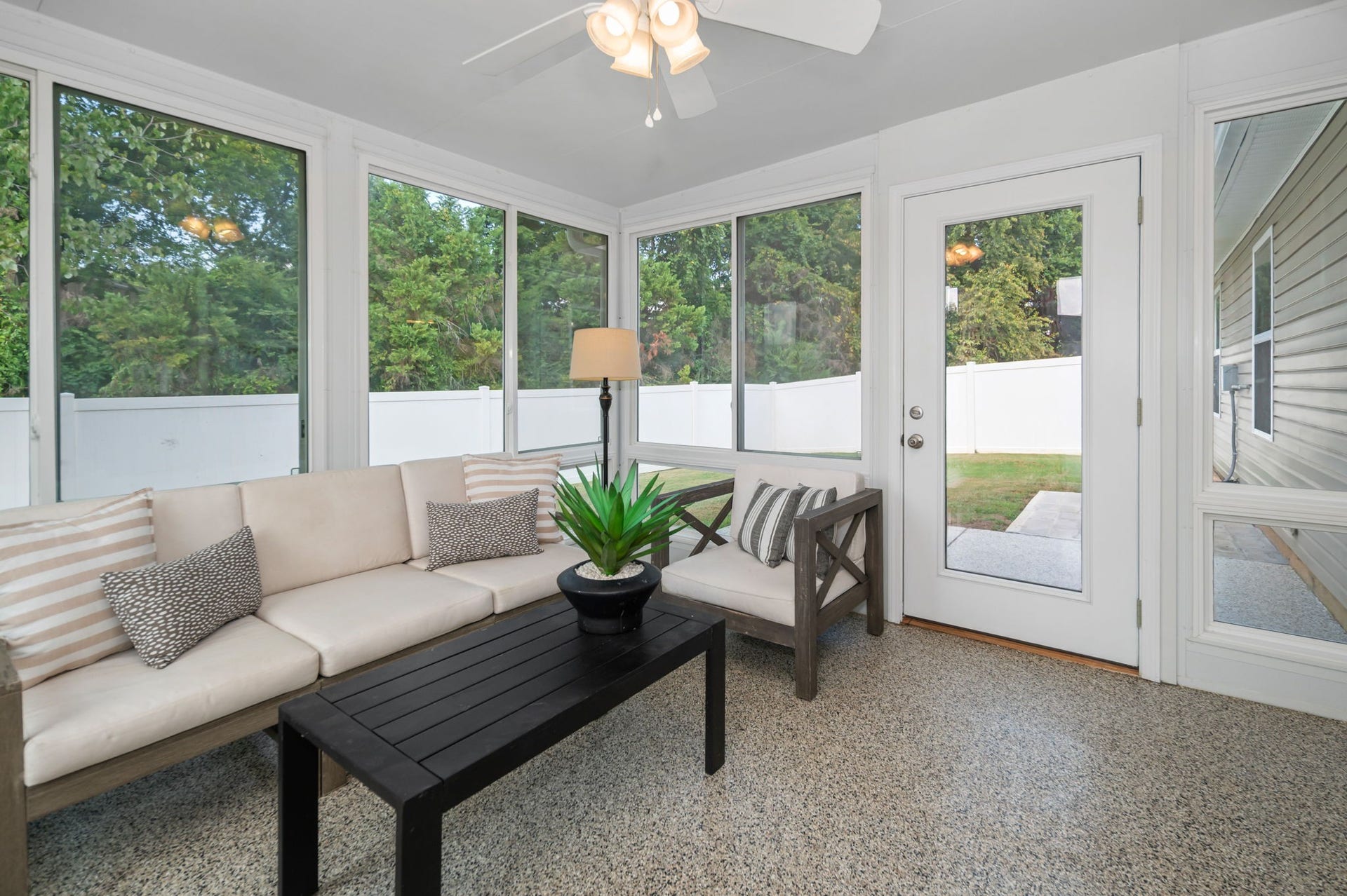 2732 Miranda Dr, Murfreesboro, TN 37128 2732 Miranda Dr, Murfreesboro, TN 37128