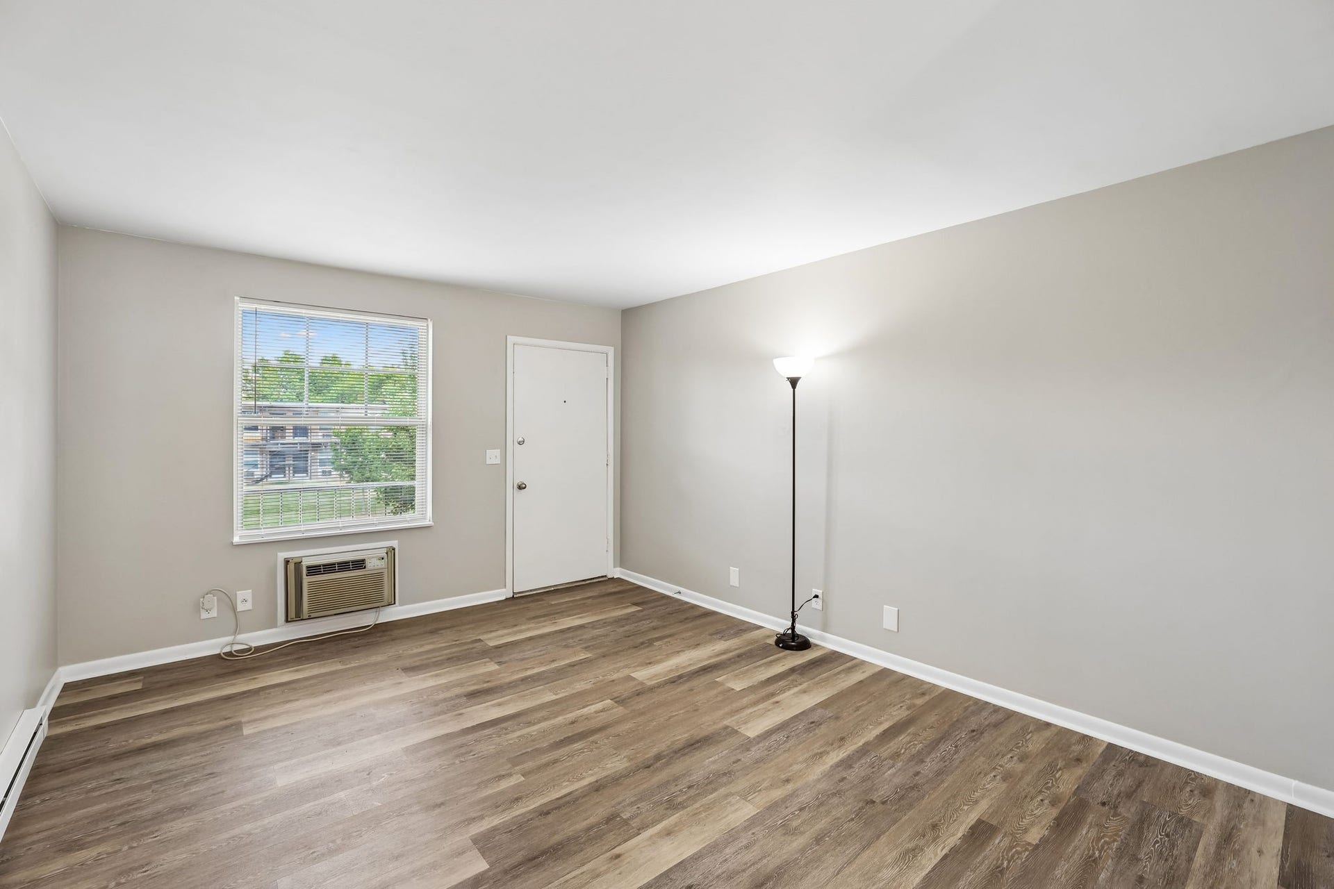 2850 Middle Tennessee Blvd, #D10, Murfreesboro, TN 37130 2850 Middle Tennessee Blvd, #D10, Murfreesboro, TN 37130