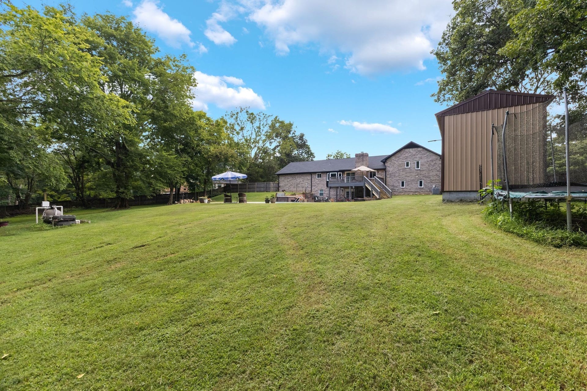 1025 Claremont Dr, Columbia, TN 38401 1025 Claremont Dr, Columbia, TN 38401