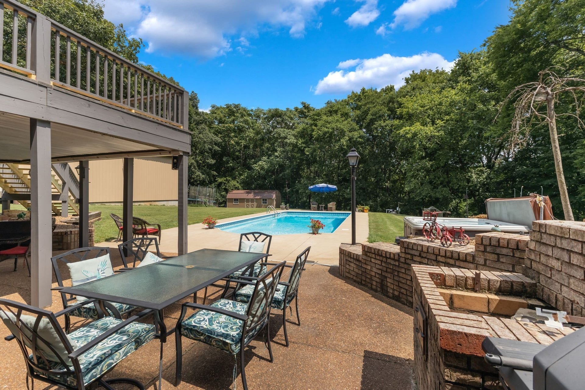 1025 Claremont Dr, Columbia, TN 38401 1025 Claremont Dr, Columbia, TN 38401