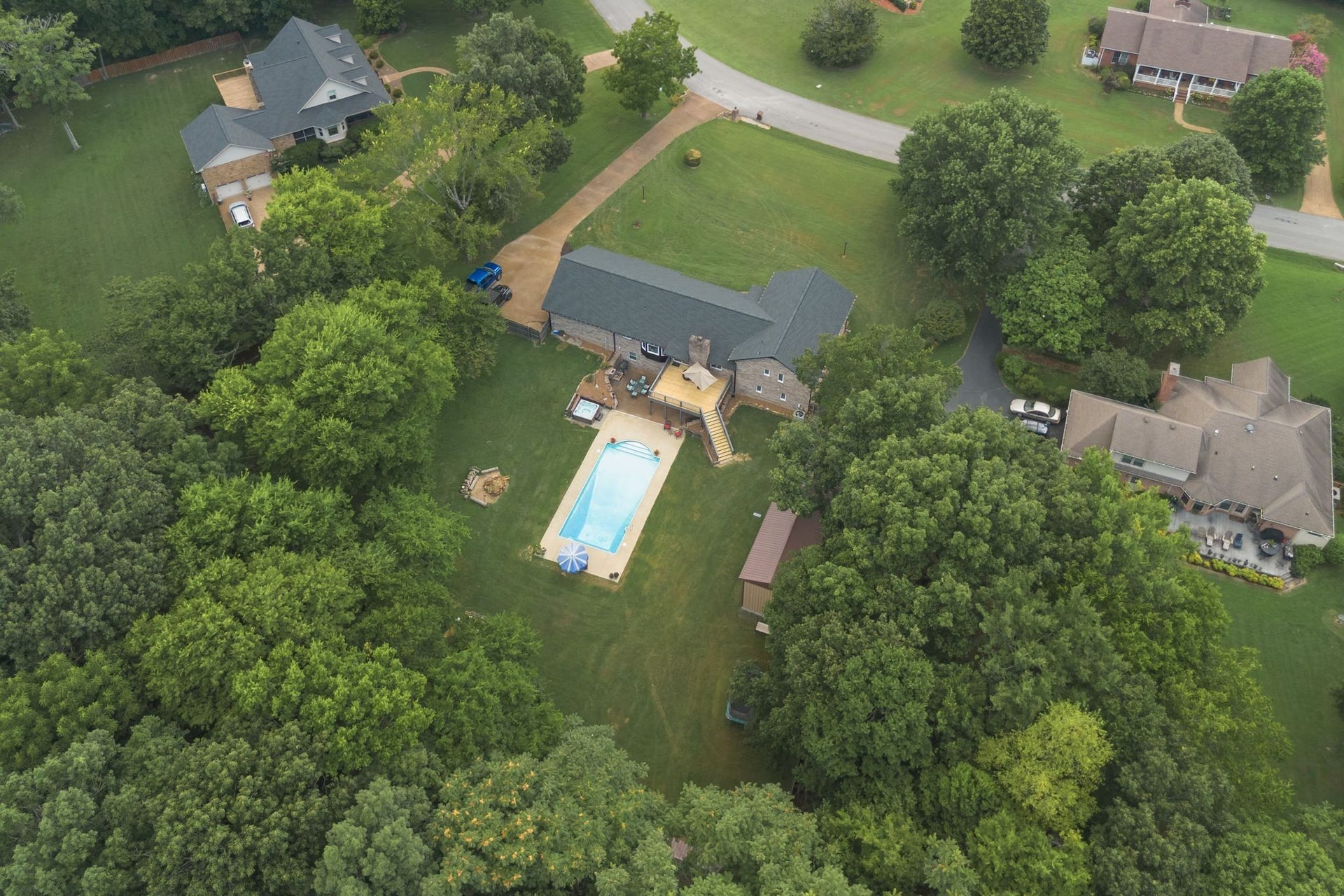 1025 Claremont Dr, Columbia, TN 38401 1025 Claremont Dr, Columbia, TN 38401
