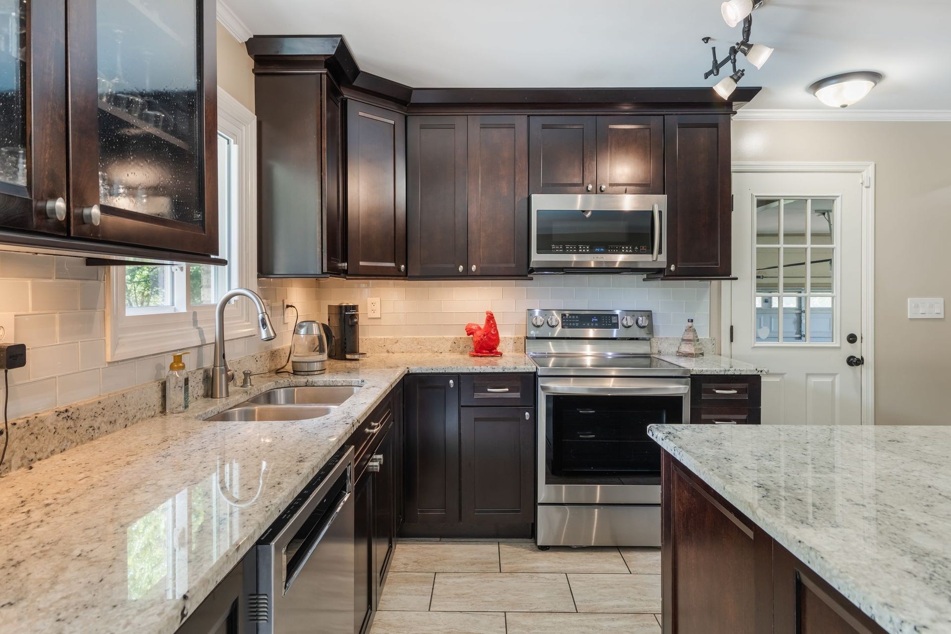 1025 Claremont Dr, Columbia, TN 38401 1025 Claremont Dr, Columbia, TN 38401