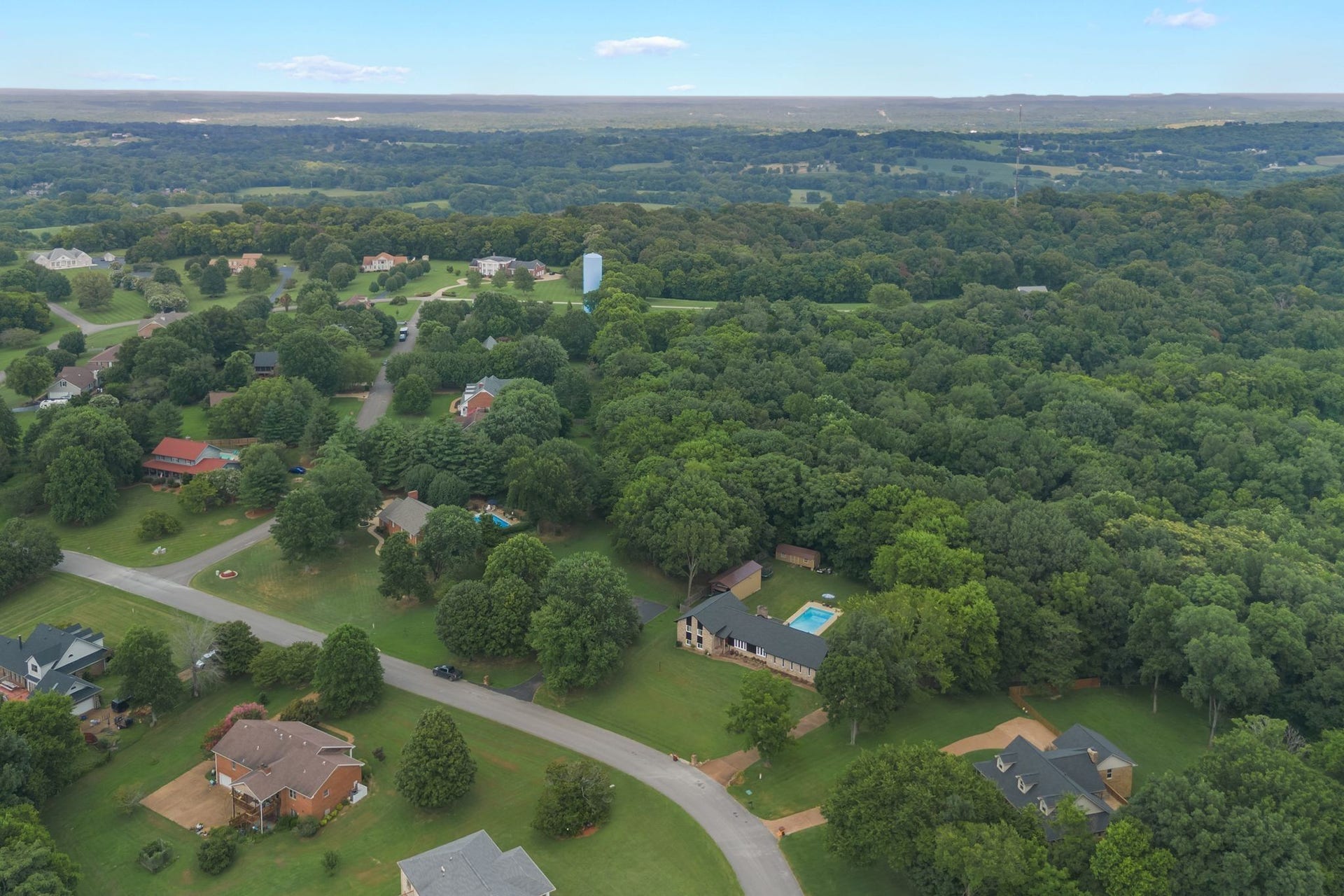1025 Claremont Dr, Columbia, TN 38401 1025 Claremont Dr, Columbia, TN 38401