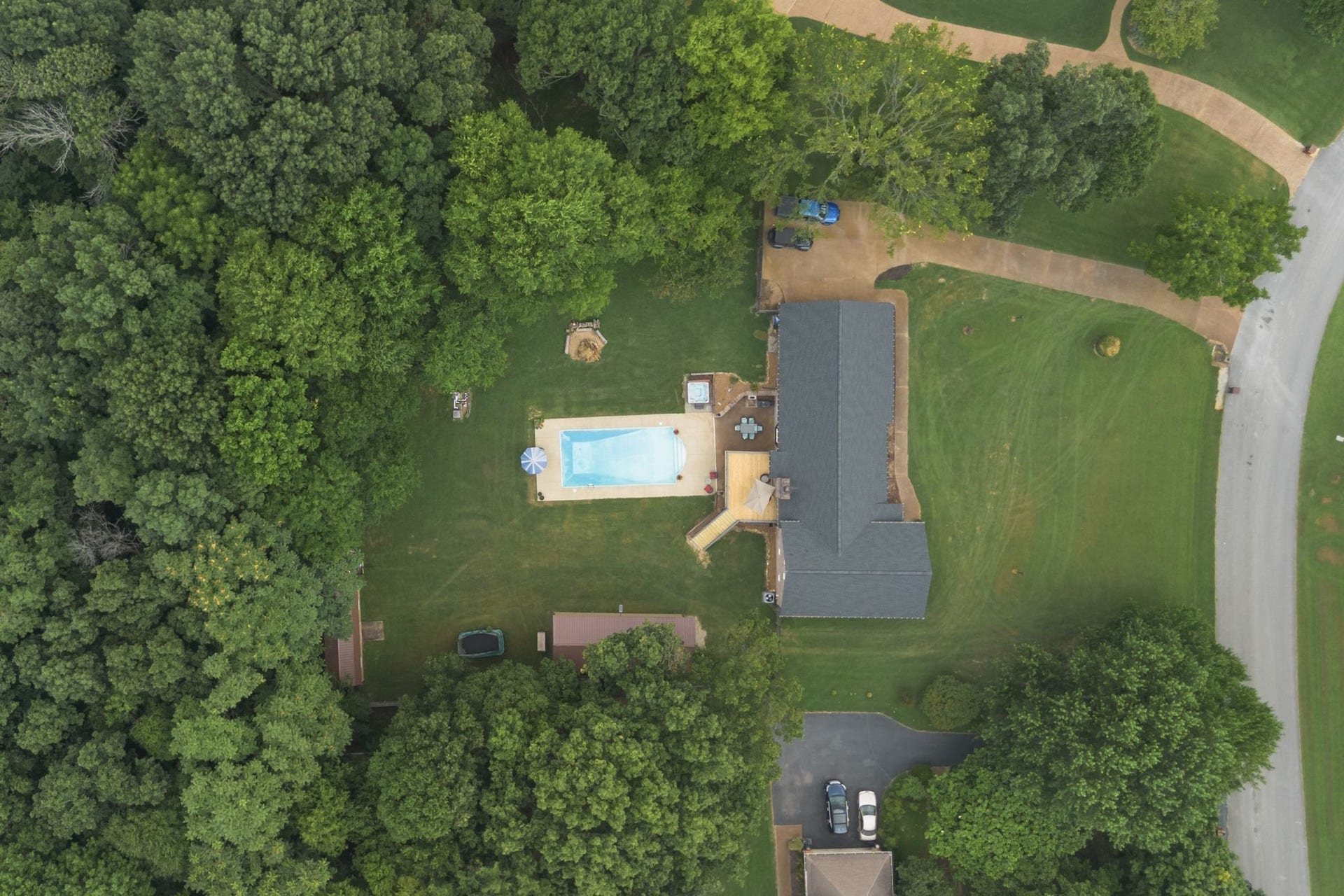 1025 Claremont Dr, Columbia, TN 38401 1025 Claremont Dr, Columbia, TN 38401