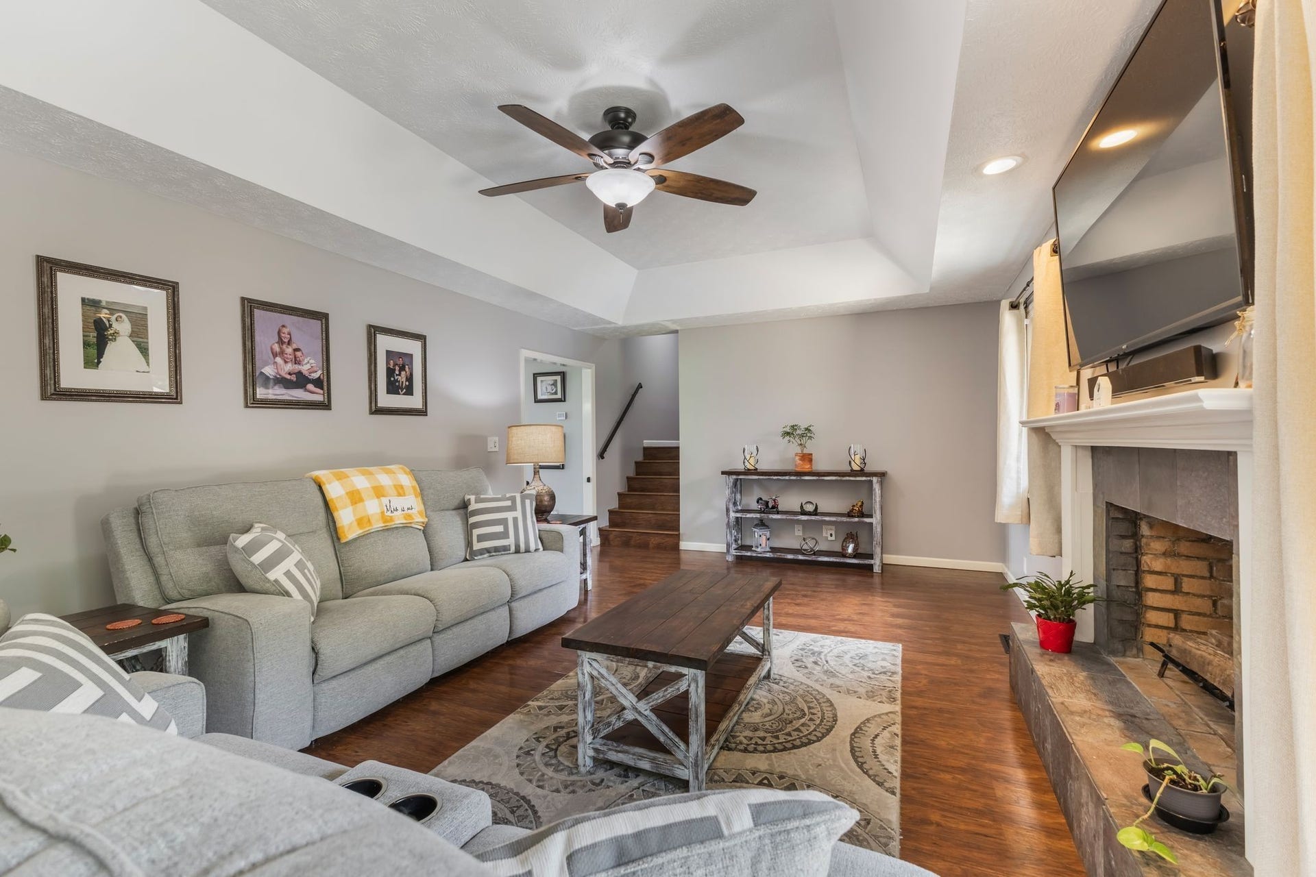 1025 Claremont Dr, Columbia, TN 38401 1025 Claremont Dr, Columbia, TN 38401