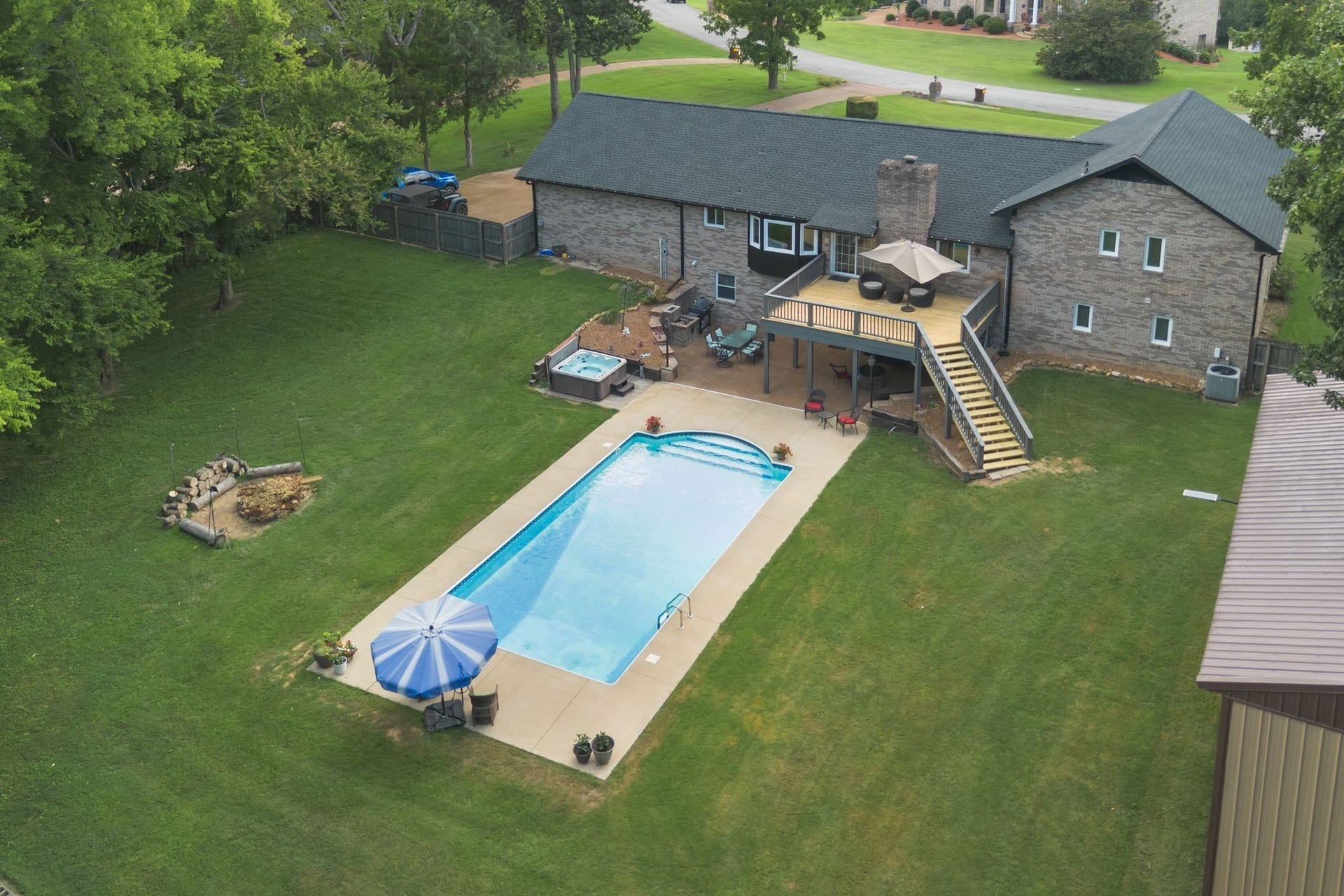 1025 Claremont Dr, Columbia, TN 38401 1025 Claremont Dr, Columbia, TN 38401