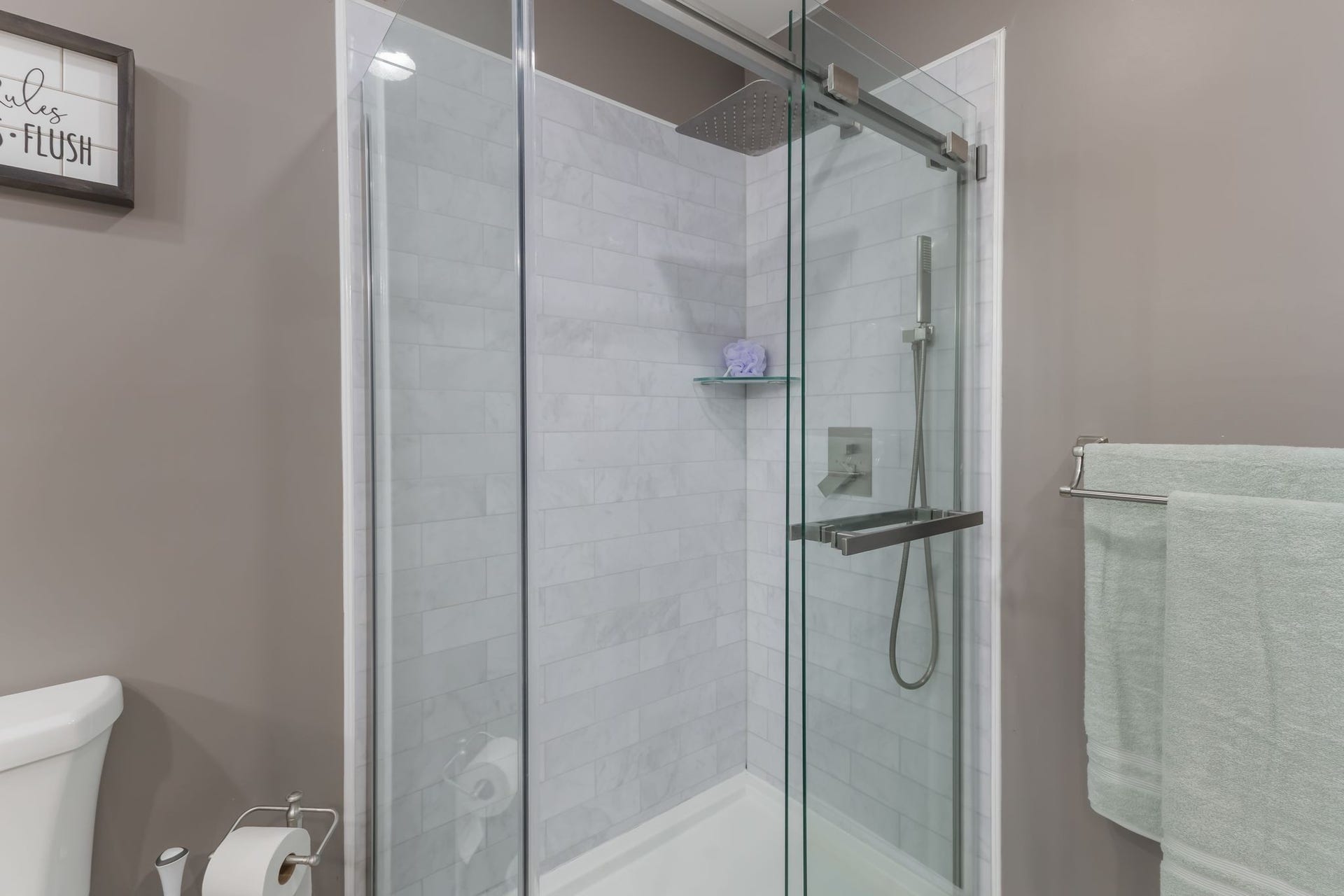 1025 Claremont Dr, Columbia, TN 38401 1025 Claremont Dr, Columbia, TN 38401