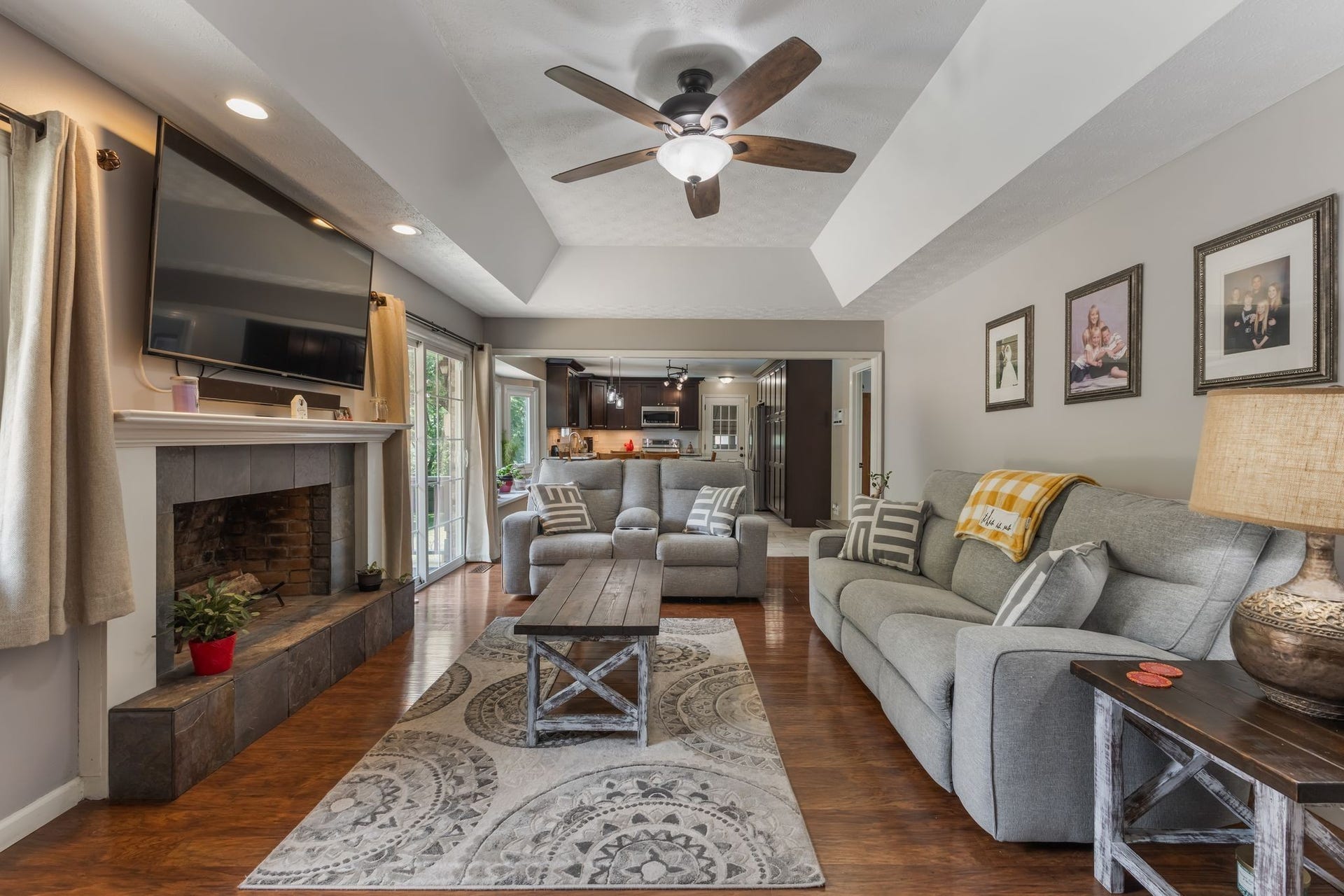 1025 Claremont Dr, Columbia, TN 38401 1025 Claremont Dr, Columbia, TN 38401