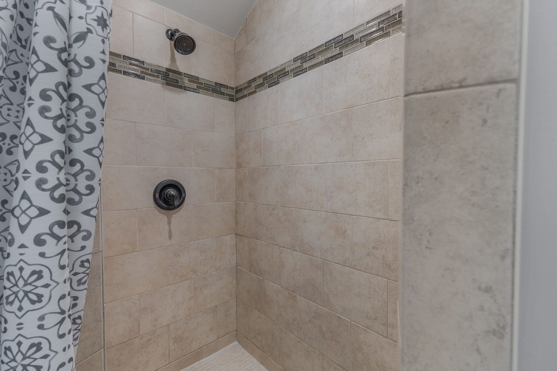 1025 Claremont Dr, Columbia, TN 38401 1025 Claremont Dr, Columbia, TN 38401
