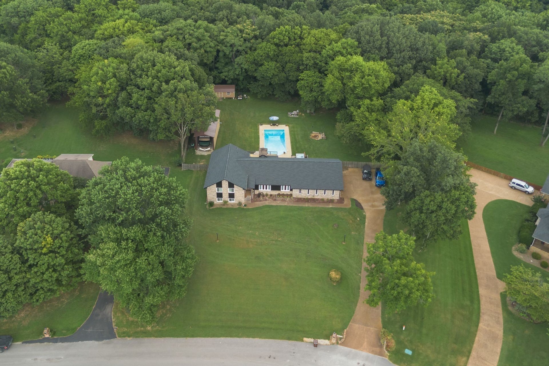 1025 Claremont Dr, Columbia, TN 38401 1025 Claremont Dr, Columbia, TN 38401
