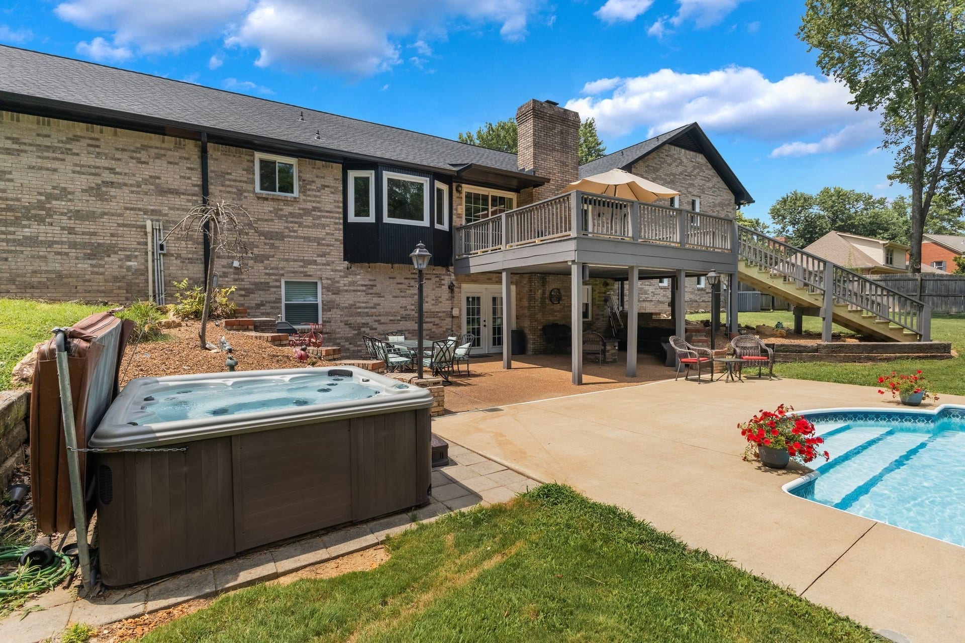 1025 Claremont Dr, Columbia, TN 38401 1025 Claremont Dr, Columbia, TN 38401