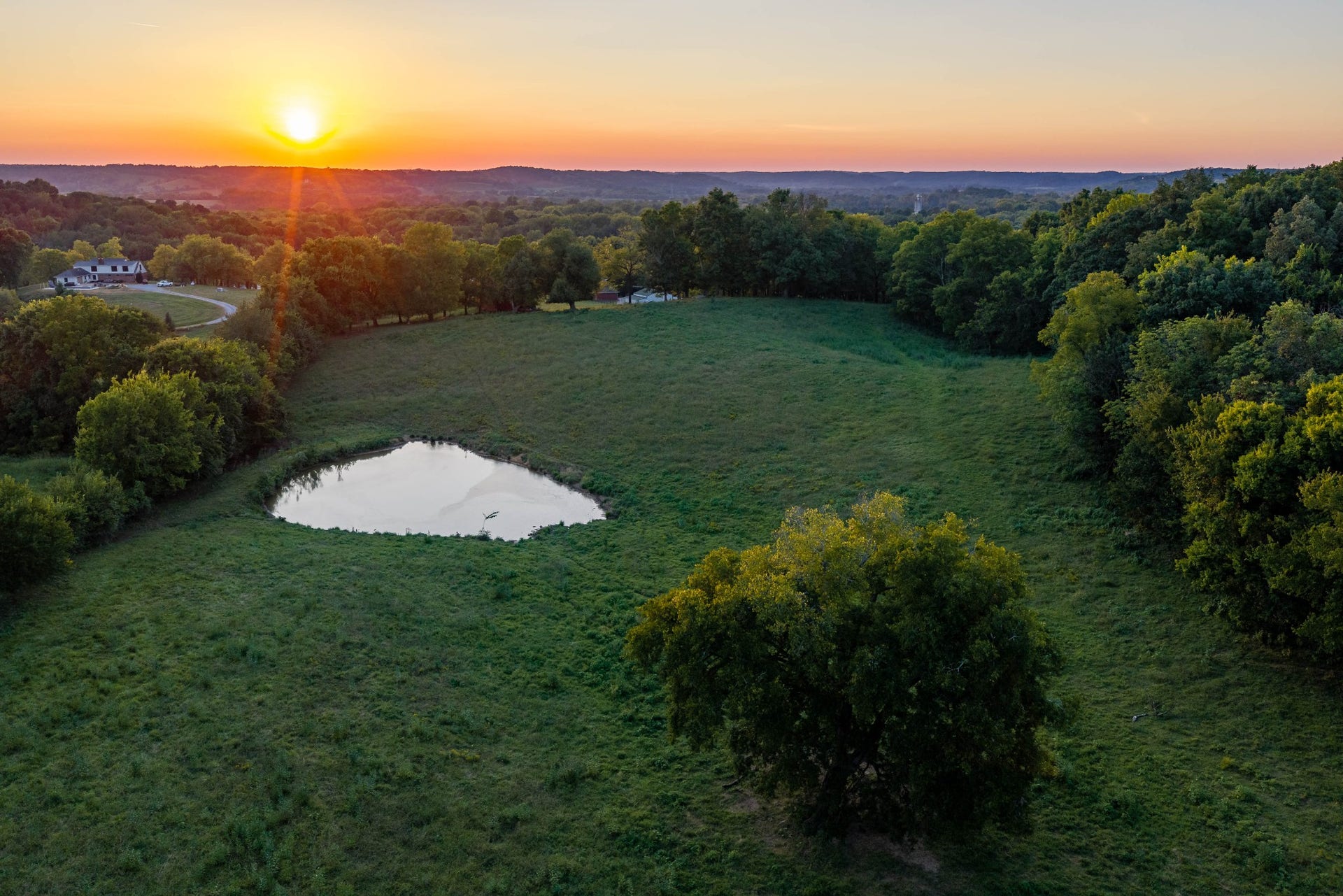 8005 Dry Creek Rd, Mount Pleasant, TN 38474 8005 Dry Creek Rd, Mount Pleasant, TN 38474