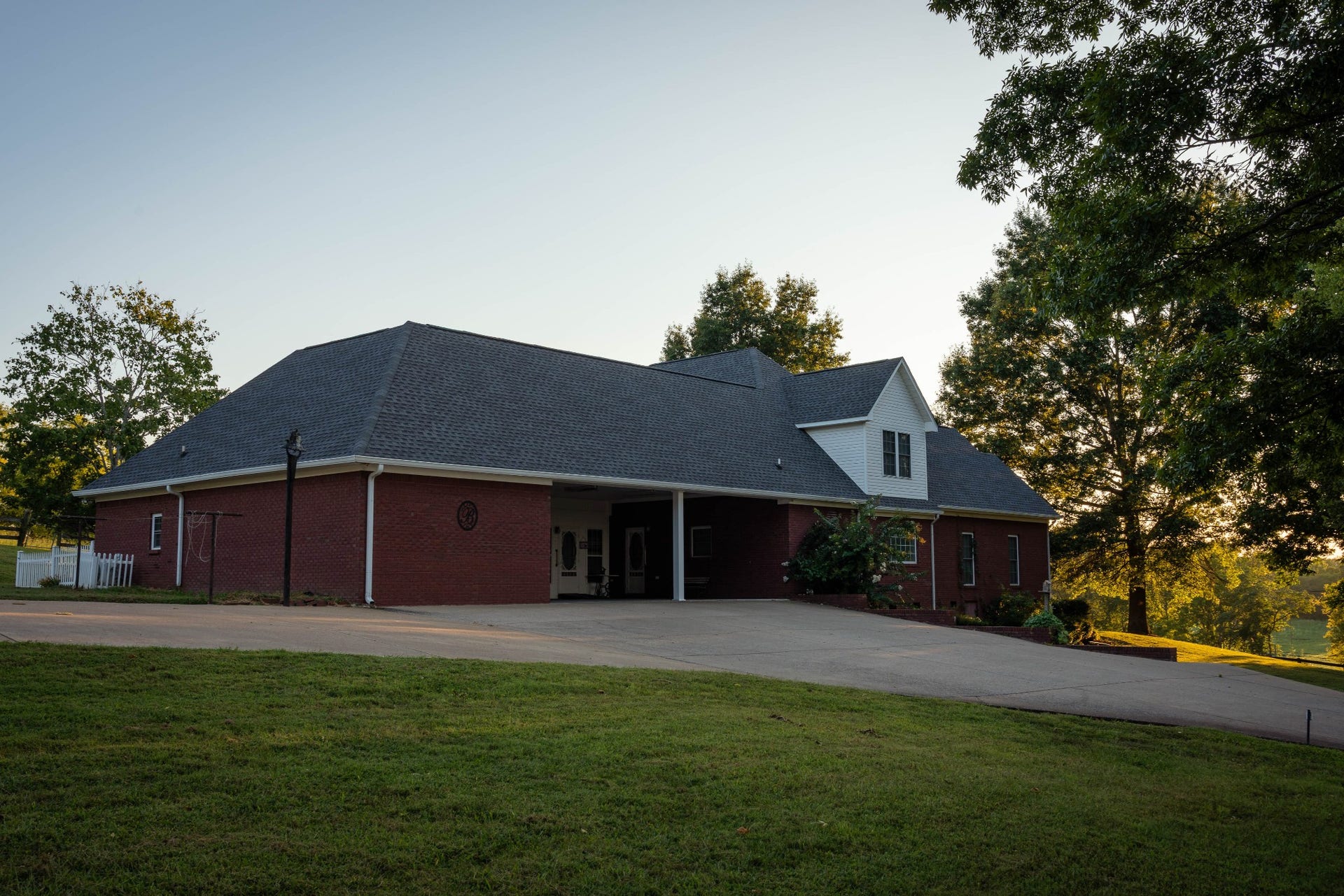8005 Dry Creek Rd, Mount Pleasant, TN 38474 8005 Dry Creek Rd, Mount Pleasant, TN 38474