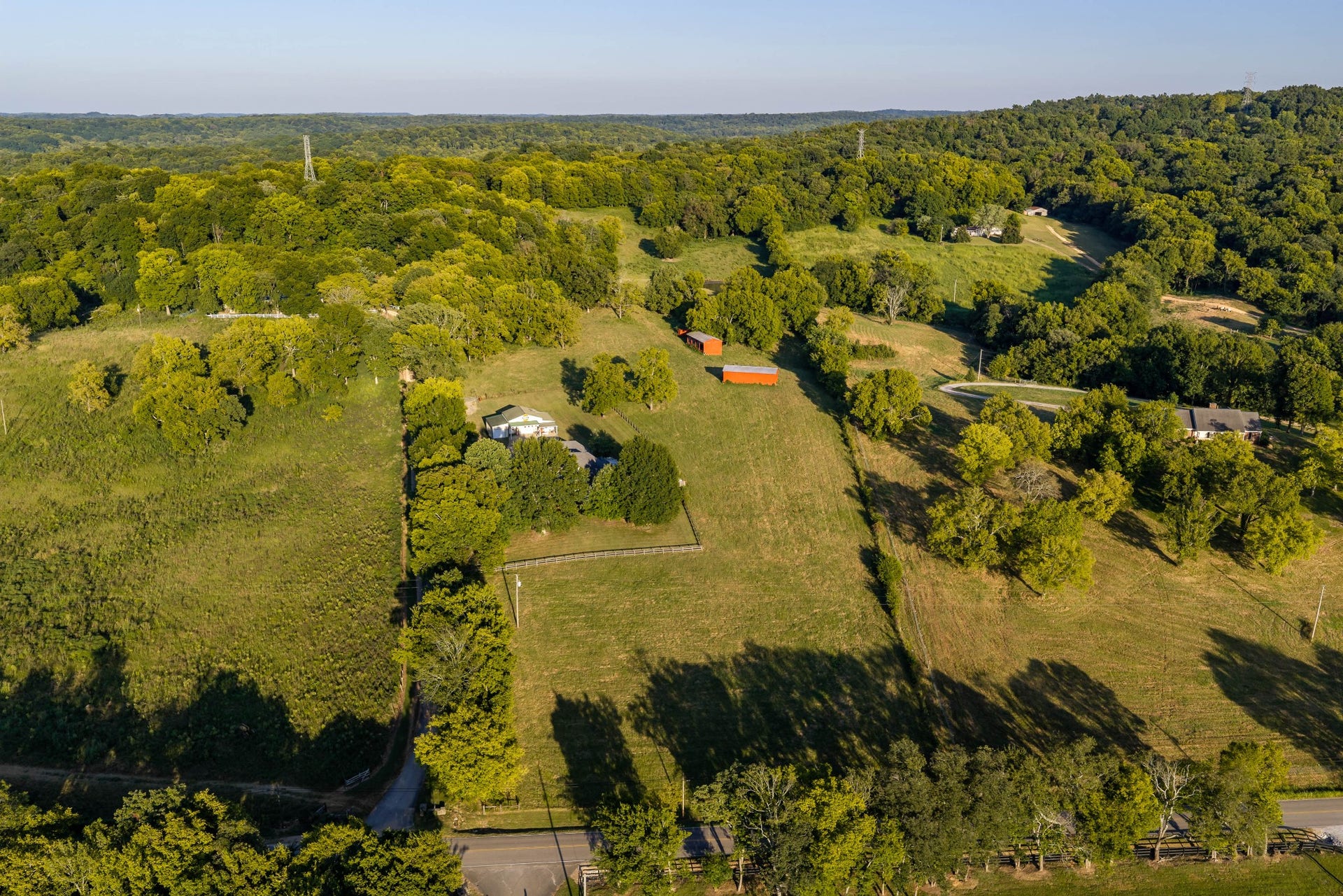 8005 Dry Creek Rd, Mount Pleasant, TN 38474 8005 Dry Creek Rd, Mount Pleasant, TN 38474