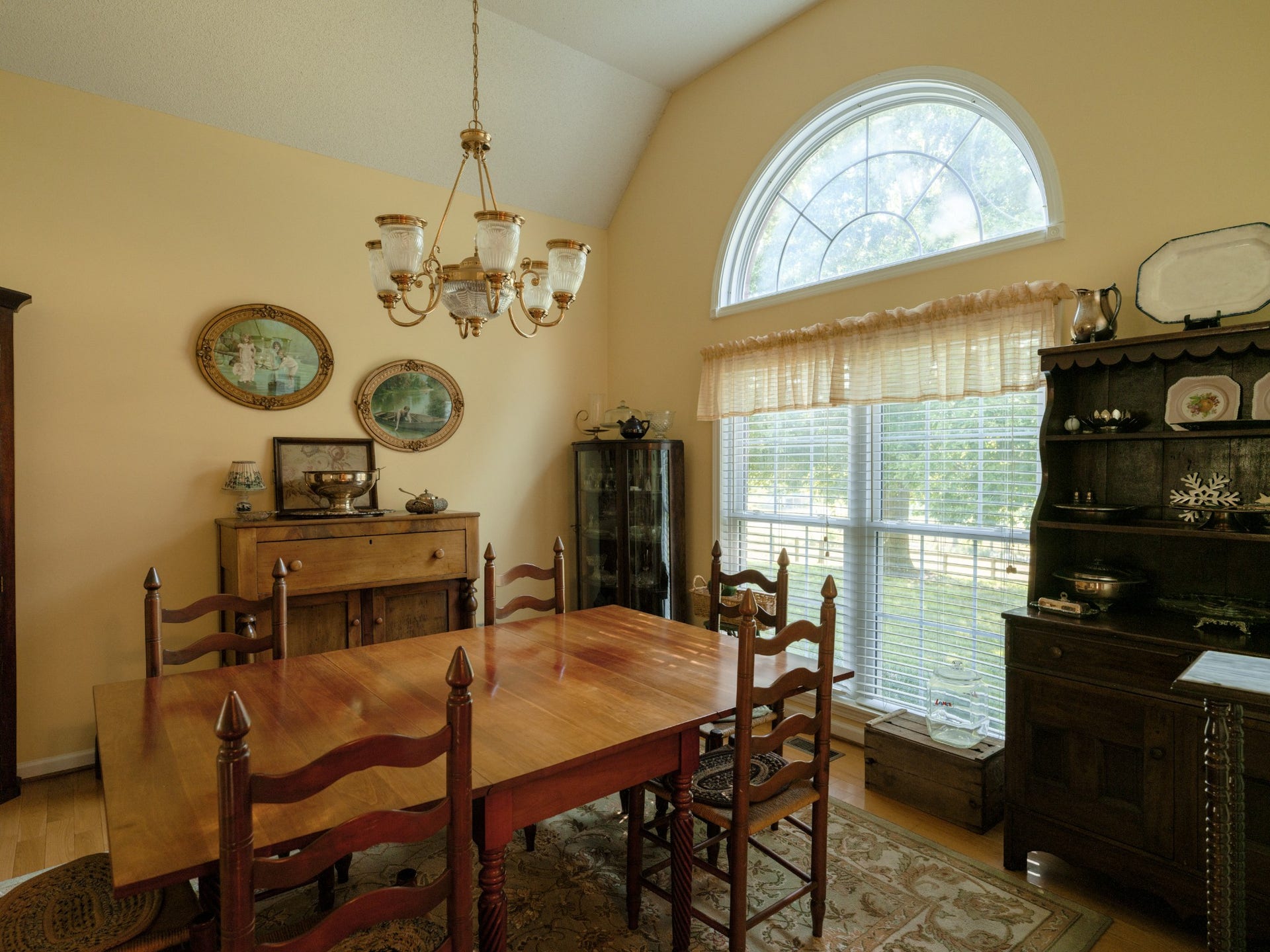8005 Dry Creek Rd, Mount Pleasant, TN 38474 8005 Dry Creek Rd, Mount Pleasant, TN 38474
