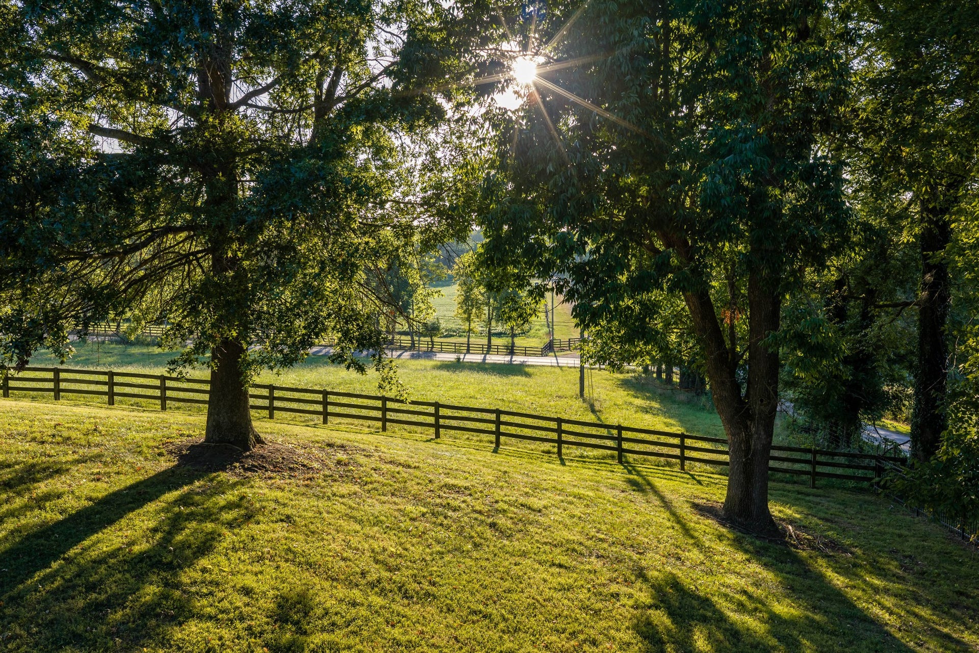 8005 Dry Creek Rd, Mount Pleasant, TN 38474 8005 Dry Creek Rd, Mount Pleasant, TN 38474