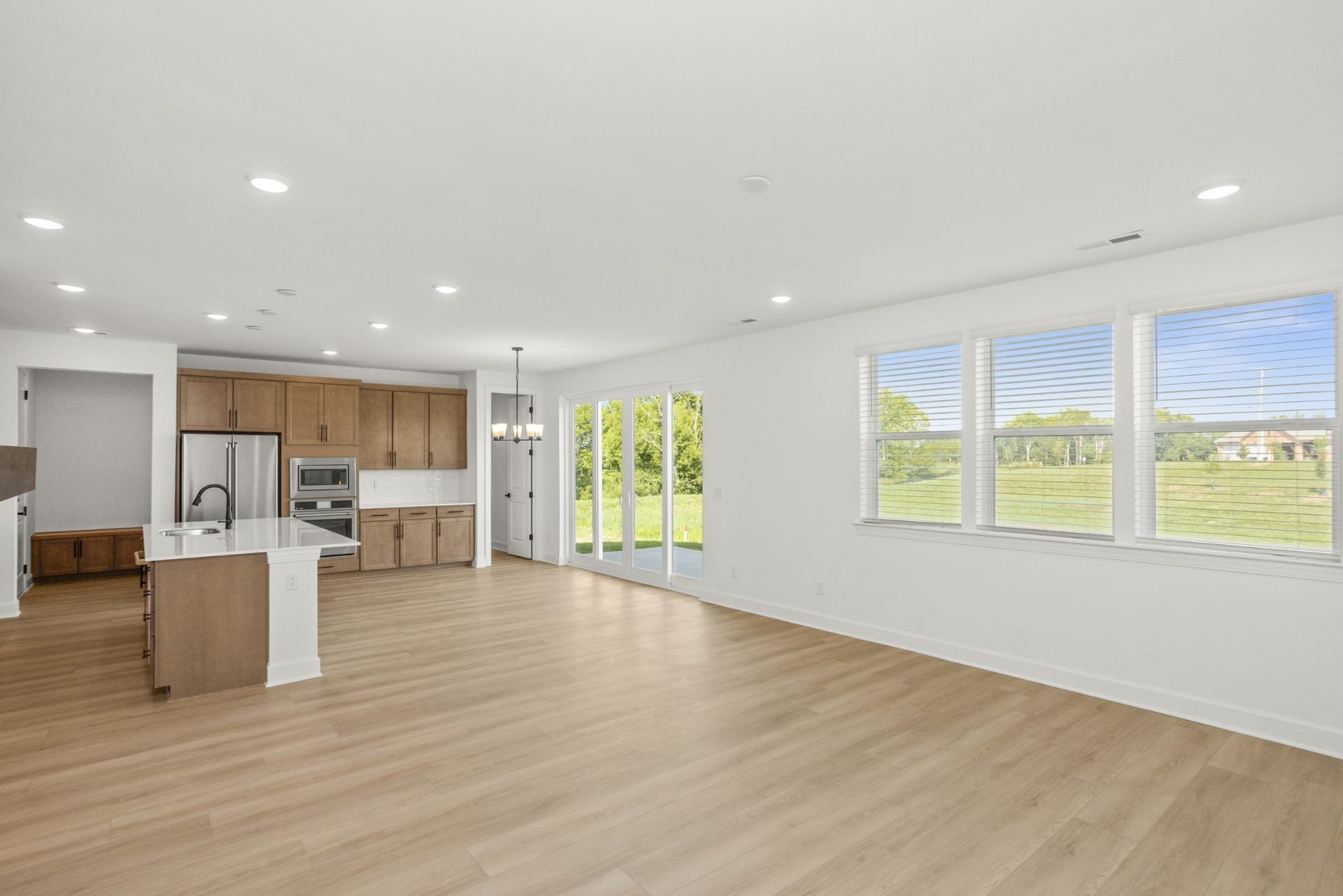 402 Downs Lane, Mount Juliet, TN 37122 Pictures are of previously completed home of the same floorplan. Options and features may vary. Neither blinds nor refrigerator are included but either or both can be added.
