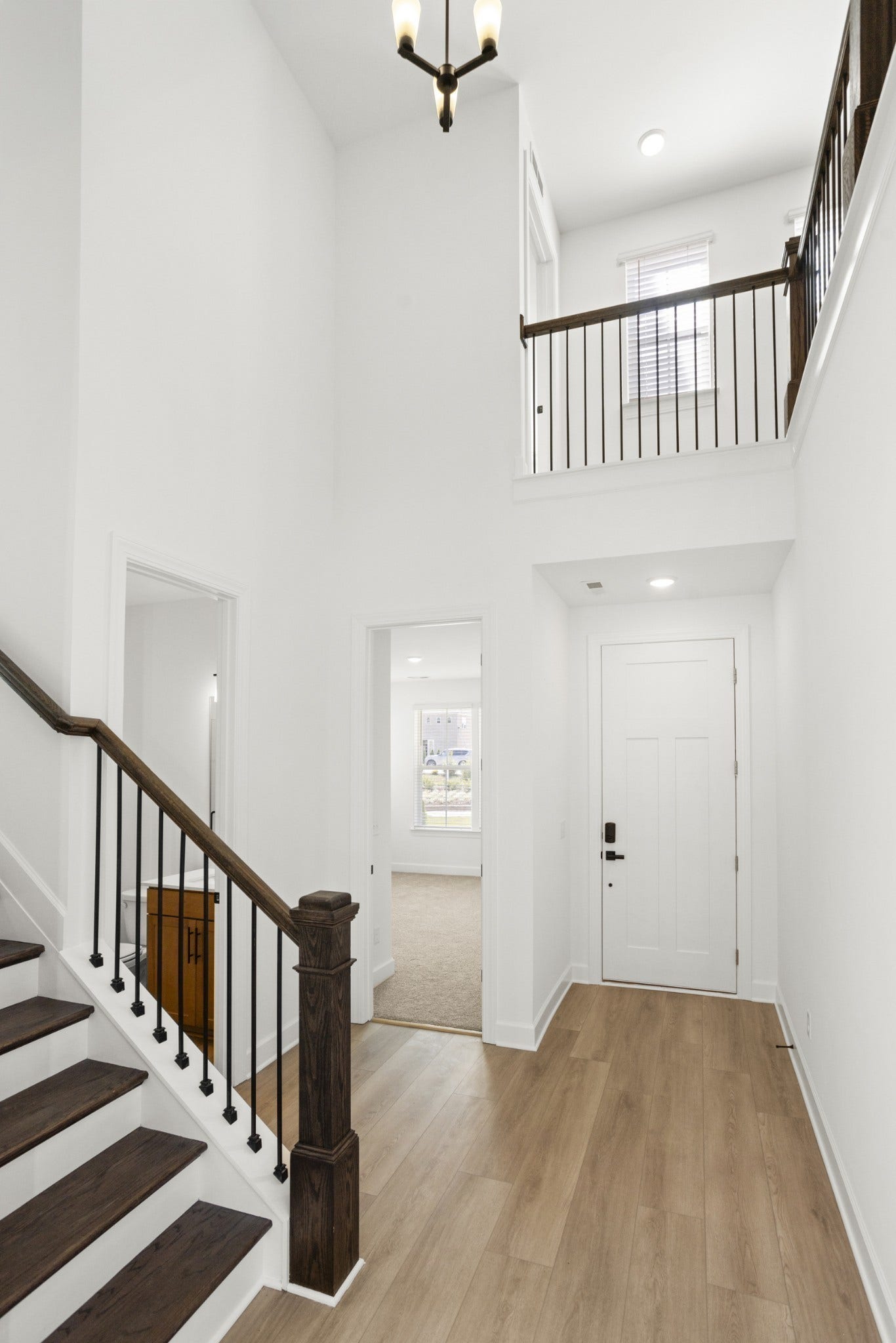 402 Downs Lane, Mount Juliet, TN 37122 Pictures are of previously completed home of the same floorplan. Options and features may vary. Blinds are not included but can be added.