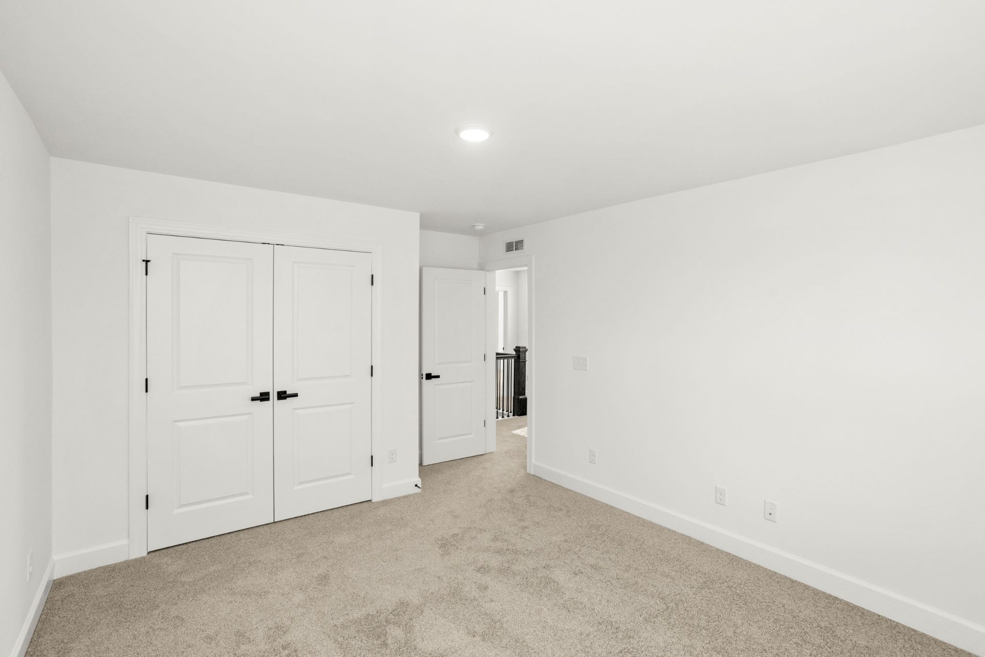402 Downs Lane, Mount Juliet, TN 37122 Pictures are of previously completed home of the same floorplan. Options and features may vary.