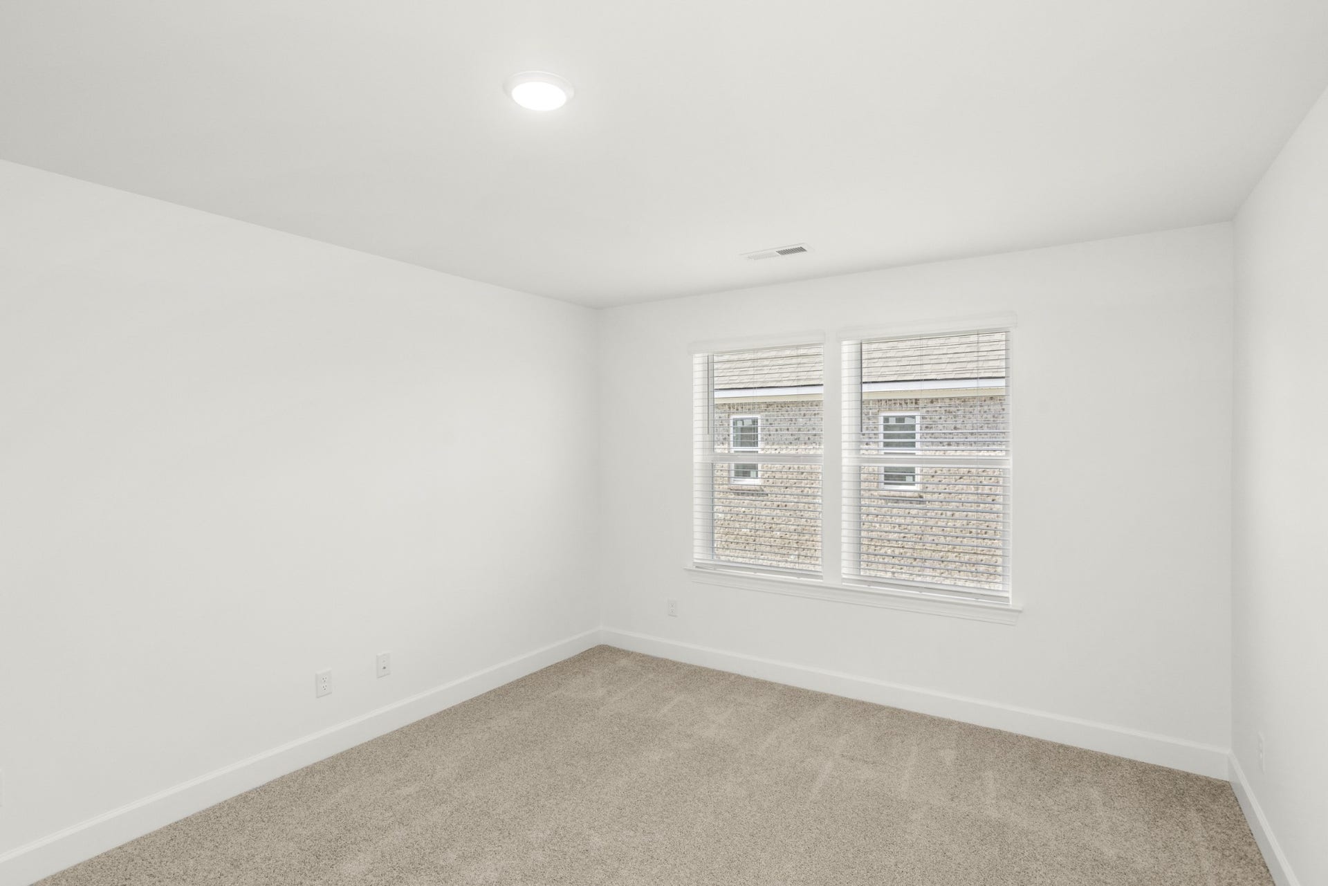 402 Downs Lane, Mount Juliet, TN 37122 Pictures are of previously completed home of the same floorplan. Options and features may vary. Blinds are not included but can be added.