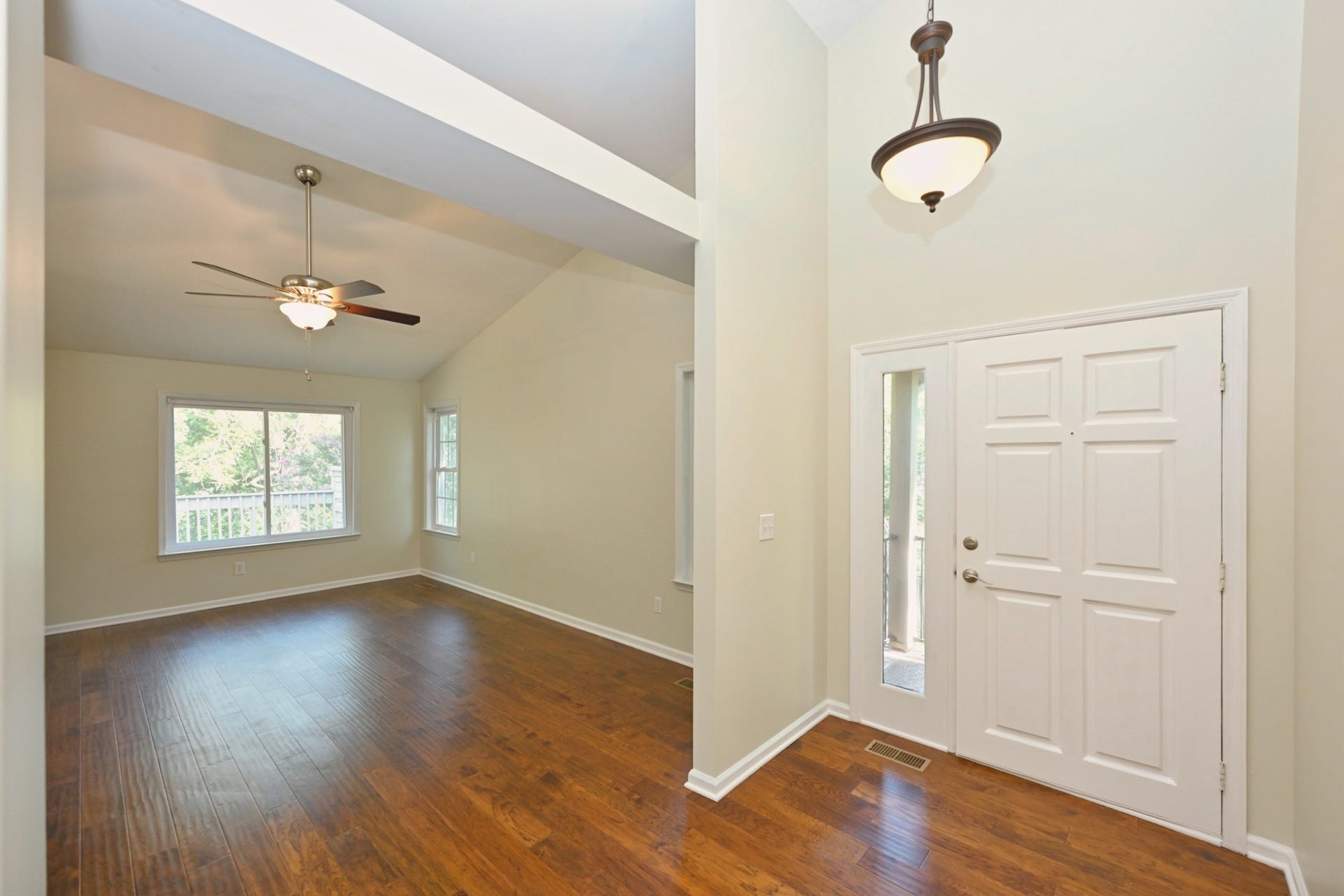 325 Autumn Chase Dr, Nashville, TN 37214 325 Autumn Chase Dr, Nashville, TN 37214