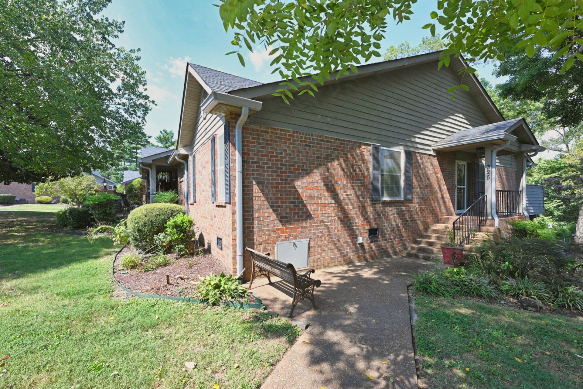 325 Autumn Chase Dr, Nashville, TN 37214 325 Autumn Chase Dr, Nashville, TN 37214