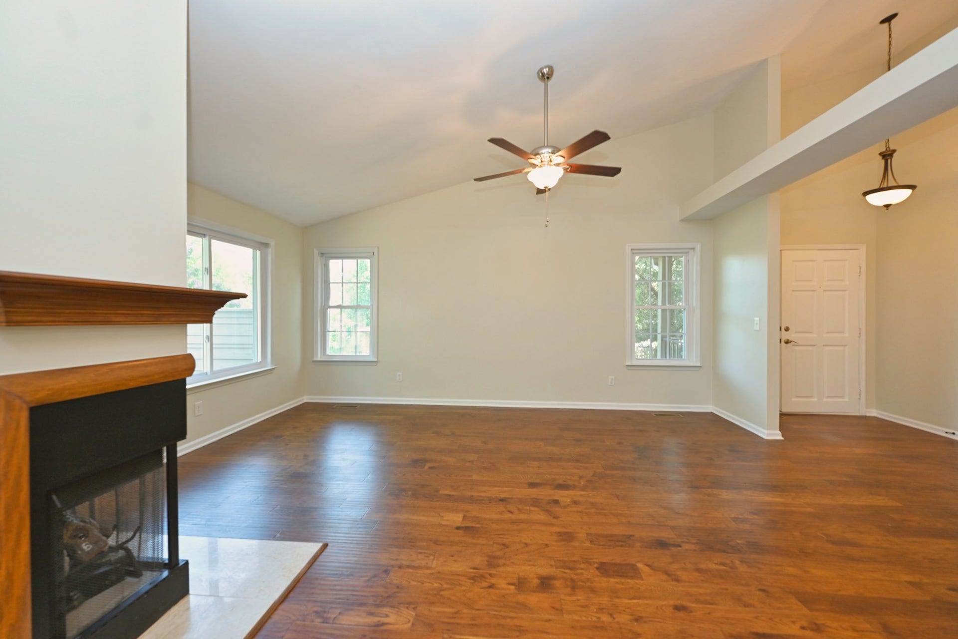 325 Autumn Chase Dr, Nashville, TN 37214 325 Autumn Chase Dr, Nashville, TN 37214