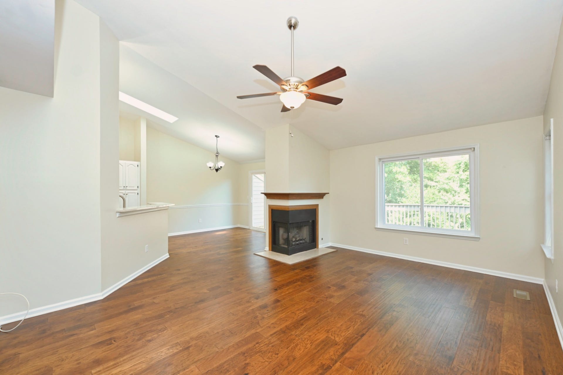 325 Autumn Chase Dr, Nashville, TN 37214 325 Autumn Chase Dr, Nashville, TN 37214