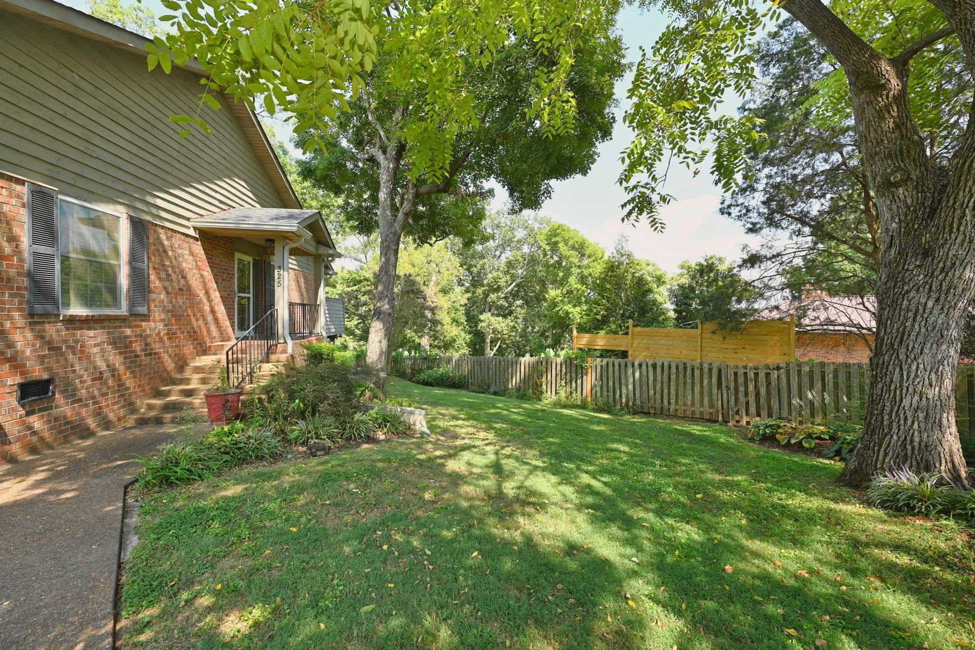 325 Autumn Chase Dr, Nashville, TN 37214 325 Autumn Chase Dr, Nashville, TN 37214