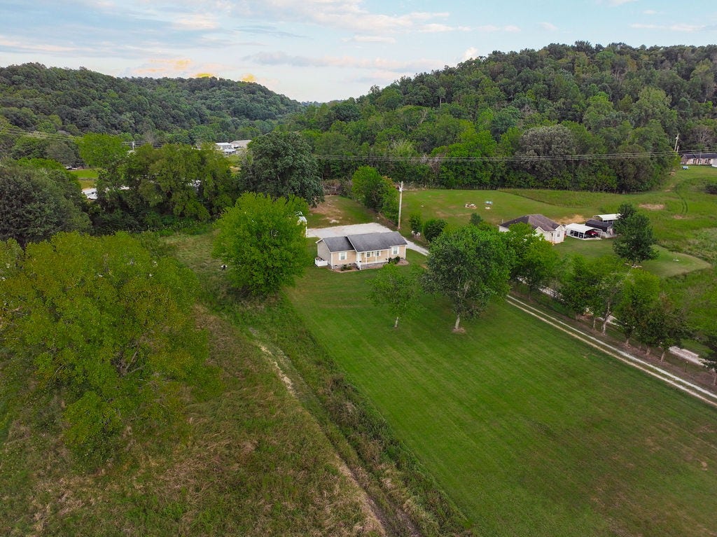 8659 Dog Branch Rd, Mount Pleasant, TN 38474 8659 Dog Branch Rd, Mount Pleasant, TN 38474